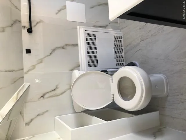 7516 180th Street, New York, NY, 2 Bedroom Bedrooms, 5 Room Rooms,1 BathroomBathrooms,Residential Lease,For Rent,180th,0,1060659 7516 180th Street, New York, NY, 2 Bedroom Bedrooms, 5 Room Rooms,1 BathroomBathrooms,Residential Lease,For Rent,180th,0,1060659