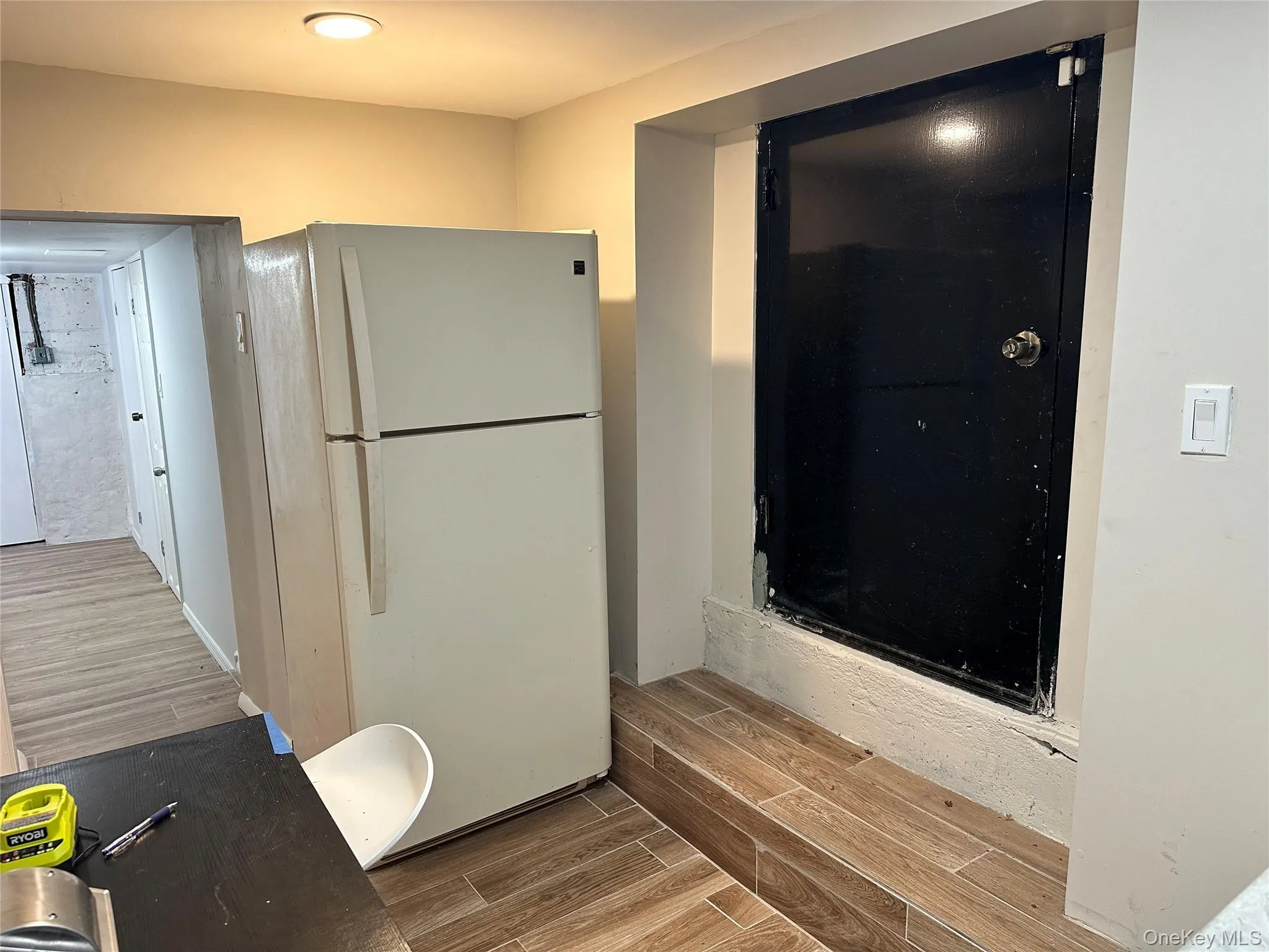 245 Glenhill Avenue, Yonkers, NY, 1 Bedroom Bedrooms, 3 Rooms Rooms,1 BathroomBathrooms,Residential Lease,For Rent,Glenhill,0,1060665 245 Glenhill Avenue, Yonkers, NY, 1 Bedroom Bedrooms, 3 Rooms Rooms,1 BathroomBathrooms,Residential Lease,For Rent,Glenhill,0,1060665