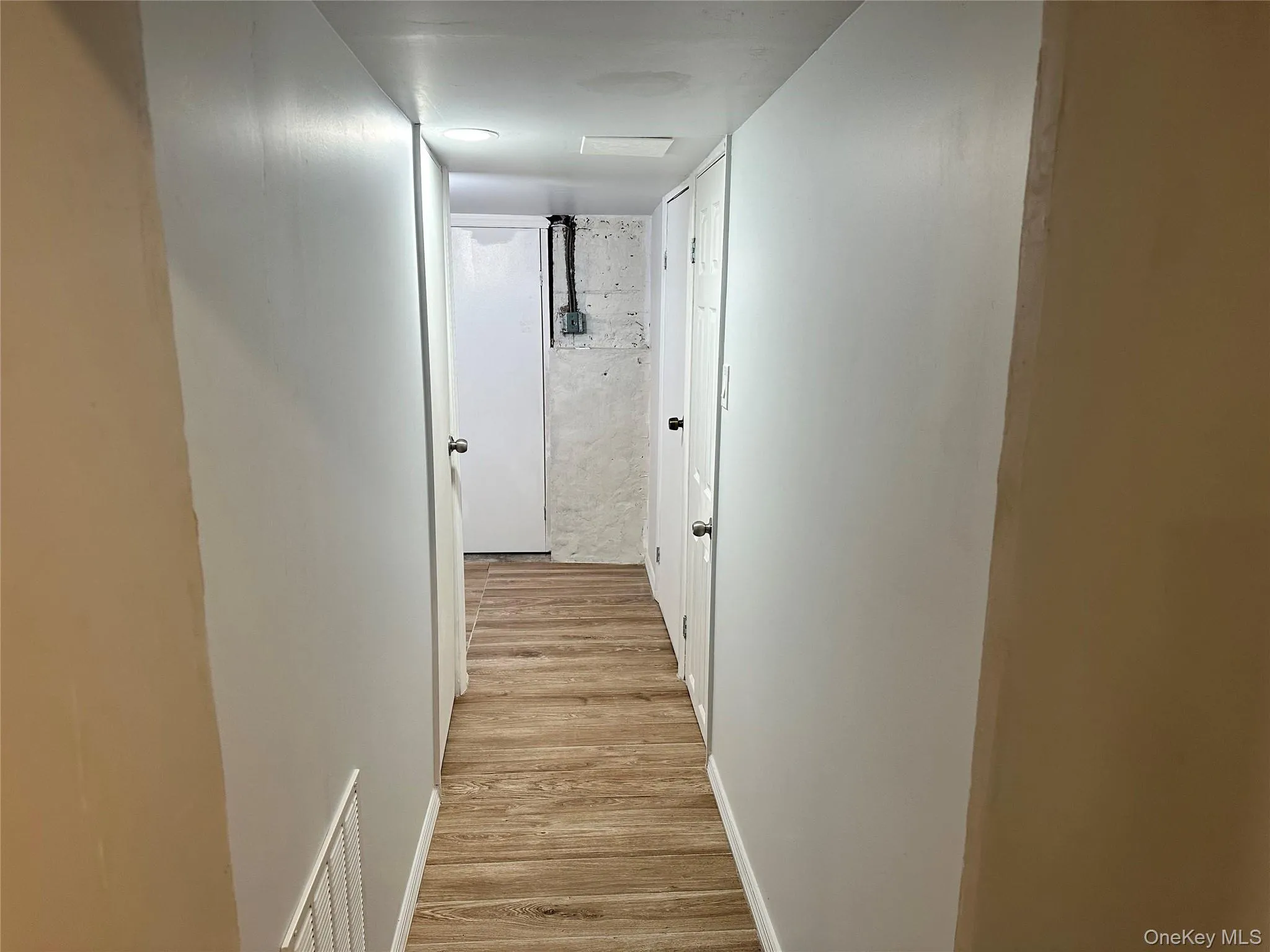245 Glenhill Avenue, Yonkers, NY, 1 Bedroom Bedrooms, 3 Rooms Rooms,1 BathroomBathrooms,Residential Lease,For Rent,Glenhill,0,1060665 245 Glenhill Avenue, Yonkers, NY, 1 Bedroom Bedrooms, 3 Rooms Rooms,1 BathroomBathrooms,Residential Lease,For Rent,Glenhill,0,1060665