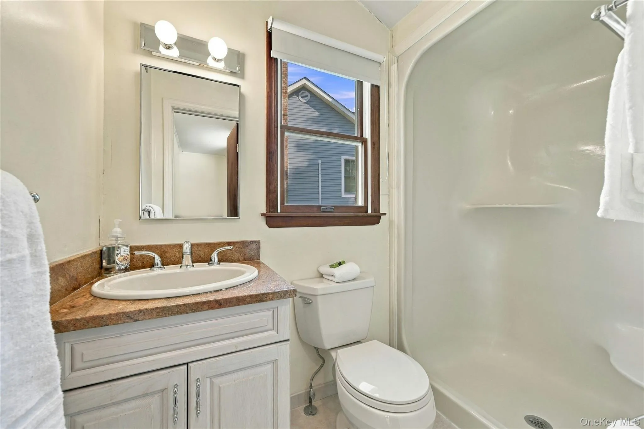 2 Milburn Lane, Huntington, NY, 4 Bedrooms Bedrooms, 8 Rooms Rooms,2 BathroomsBathrooms,Residential,For Rent,Milburn,0,1060672 2 Milburn Lane, Huntington, NY, 4 Bedrooms Bedrooms, 8 Rooms Rooms,2 BathroomsBathrooms,Residential,For Rent,Milburn,0,1060672