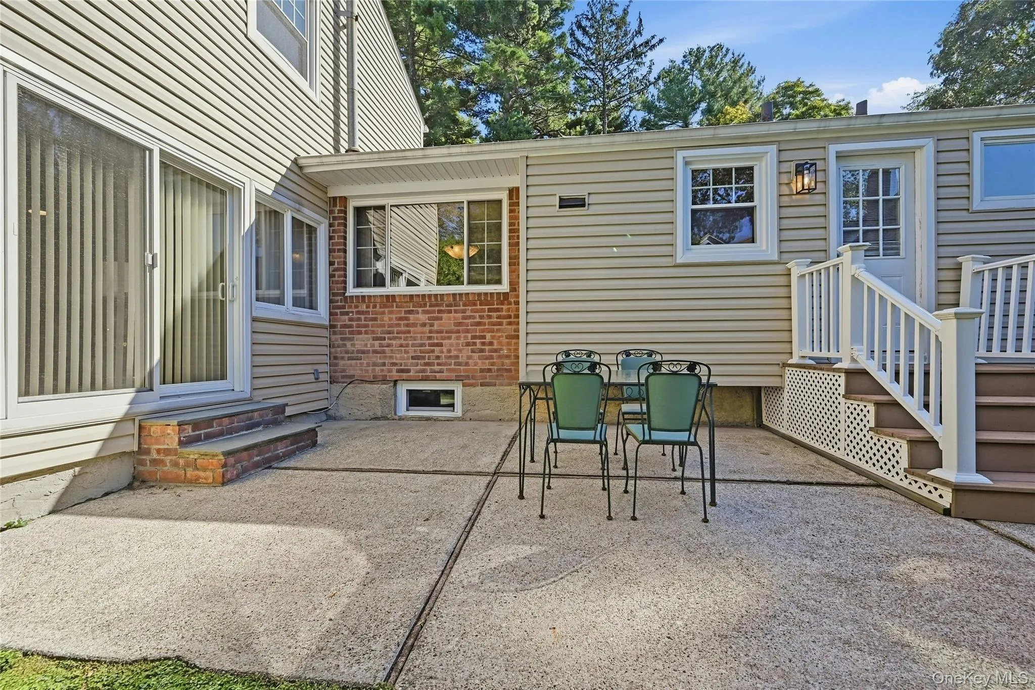 2 Milburn Lane, Huntington, NY, 4 Bedrooms Bedrooms, 8 Rooms Rooms,2 BathroomsBathrooms,Residential,For Rent,Milburn,0,1060672 2 Milburn Lane, Huntington, NY, 4 Bedrooms Bedrooms, 8 Rooms Rooms,2 BathroomsBathrooms,Residential,For Rent,Milburn,0,1060672