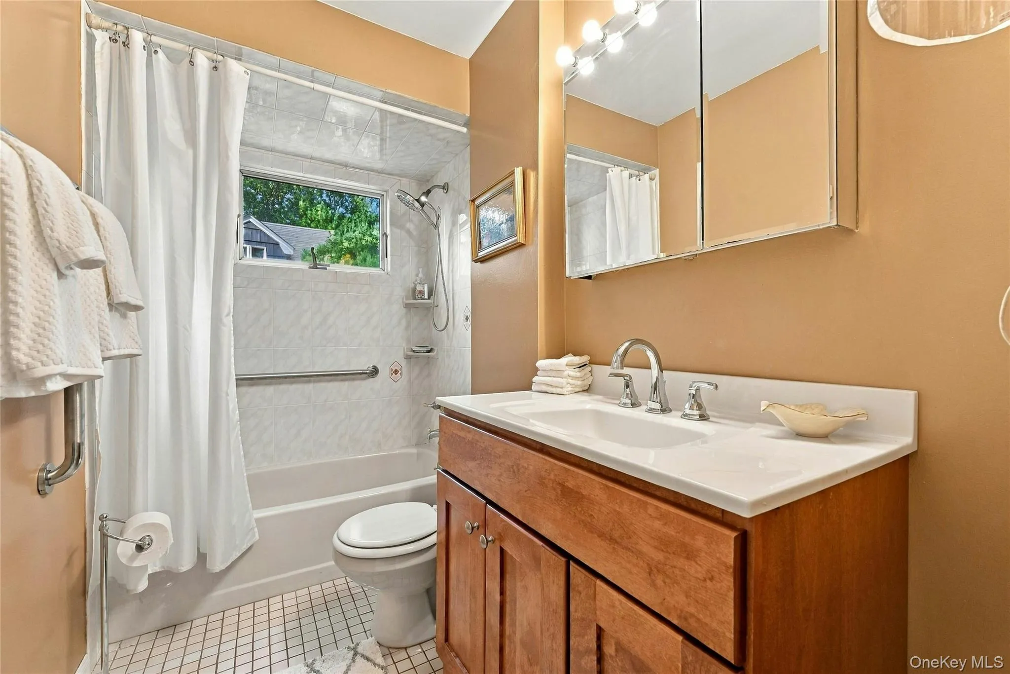 2 Milburn Lane, Huntington, NY, 4 Bedrooms Bedrooms, 8 Rooms Rooms,2 BathroomsBathrooms,Residential,For Rent,Milburn,0,1060672 2 Milburn Lane, Huntington, NY, 4 Bedrooms Bedrooms, 8 Rooms Rooms,2 BathroomsBathrooms,Residential,For Rent,Milburn,0,1060672