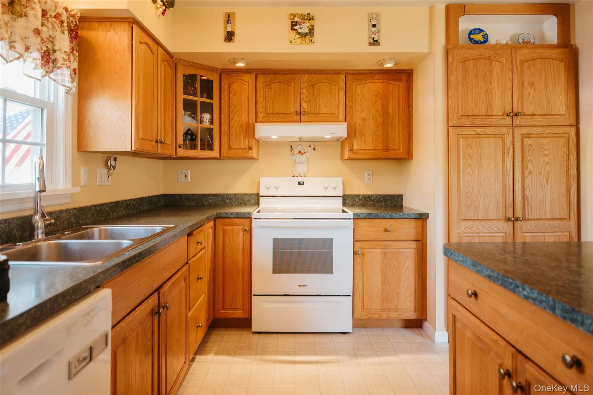 129 Southfield Street, Ulster, NY, 3 Bedrooms Bedrooms, 6 Rooms Rooms,1 BathroomBathrooms,Residential,For Rent,Southfield,0,1060674 129 Southfield Street, Ulster, NY, 3 Bedrooms Bedrooms, 6 Rooms Rooms,1 BathroomBathrooms,Residential,For Rent,Southfield,0,1060674