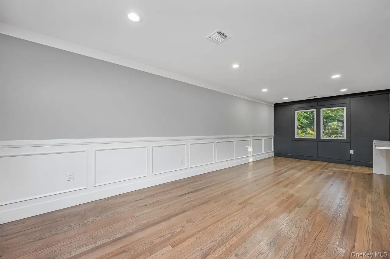 27 Clinton Lane, Oyster Bay, NY, 4 Bedrooms Bedrooms, 8 Rooms Rooms,2 BathroomsBathrooms,Residential,For Rent,Clinton,0,1060682 27 Clinton Lane, Oyster Bay, NY, 4 Bedrooms Bedrooms, 8 Rooms Rooms,2 BathroomsBathrooms,Residential,For Rent,Clinton,0,1060682