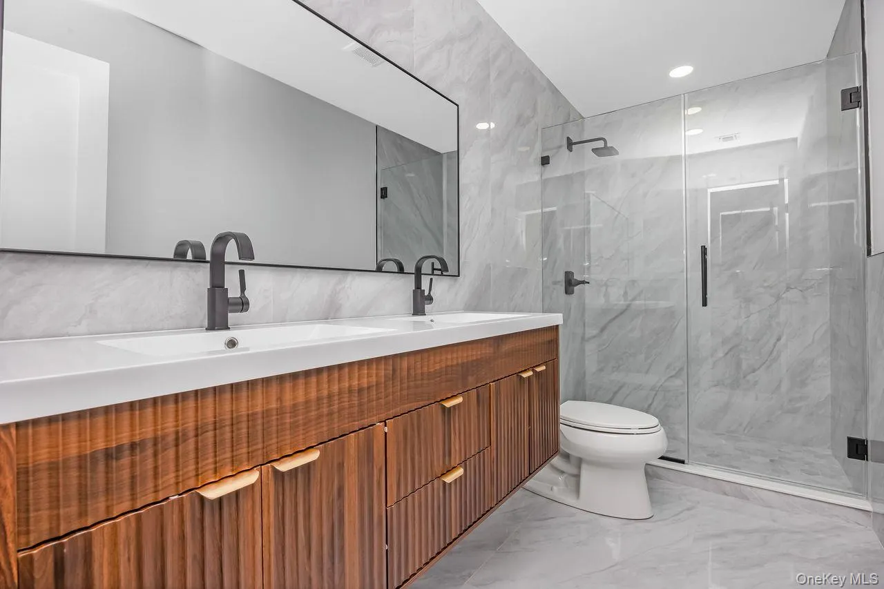 27 Clinton Lane, Oyster Bay, NY, 4 Bedrooms Bedrooms, 8 Rooms Rooms,2 BathroomsBathrooms,Residential,For Rent,Clinton,0,1060682 27 Clinton Lane, Oyster Bay, NY, 4 Bedrooms Bedrooms, 8 Rooms Rooms,2 BathroomsBathrooms,Residential,For Rent,Clinton,0,1060682