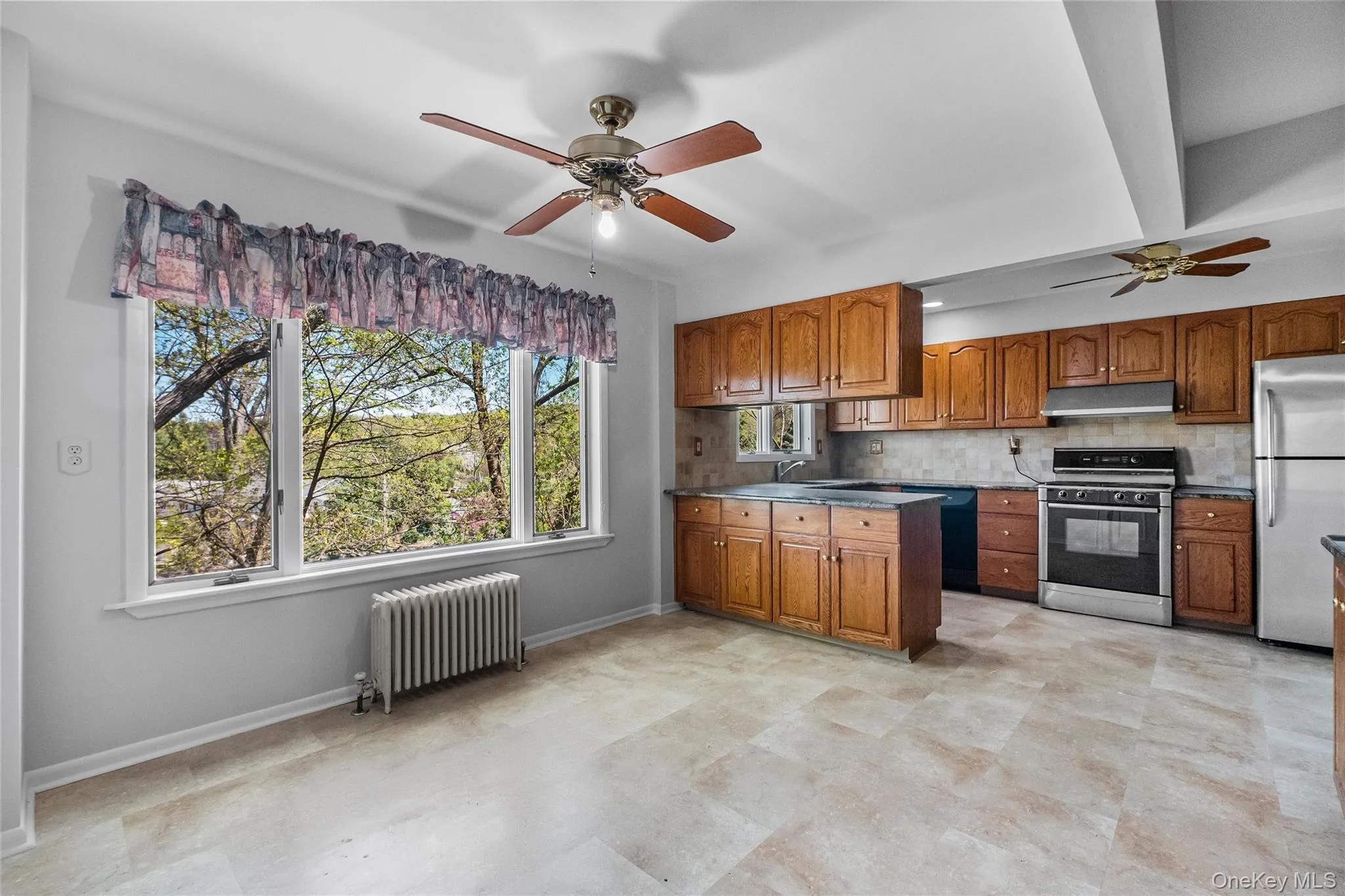 515 Mountainview Avenue, Clarkstown, NY, 5 Bedrooms Bedrooms, 10 Rooms Rooms,3 BathroomsBathrooms,Residential Lease,For Rent,Mountainview,0,1060689 515 Mountainview Avenue, Clarkstown, NY, 5 Bedrooms Bedrooms, 10 Rooms Rooms,3 BathroomsBathrooms,Residential Lease,For Rent,Mountainview,0,1060689