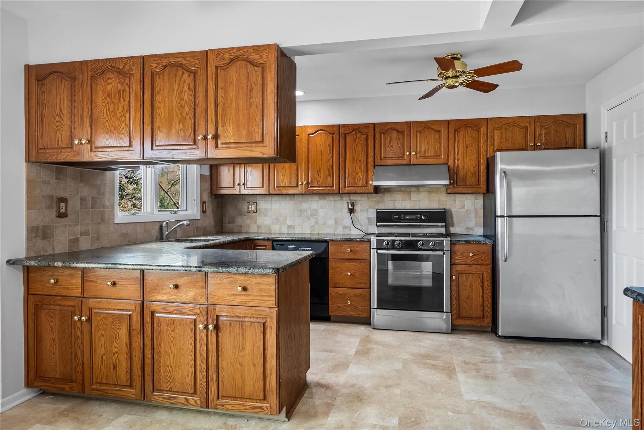 515 Mountainview Avenue, Clarkstown, NY, 5 Bedrooms Bedrooms, 10 Rooms Rooms,3 BathroomsBathrooms,Residential Lease,For Rent,Mountainview,0,1060689 515 Mountainview Avenue, Clarkstown, NY, 5 Bedrooms Bedrooms, 10 Rooms Rooms,3 BathroomsBathrooms,Residential Lease,For Rent,Mountainview,0,1060689