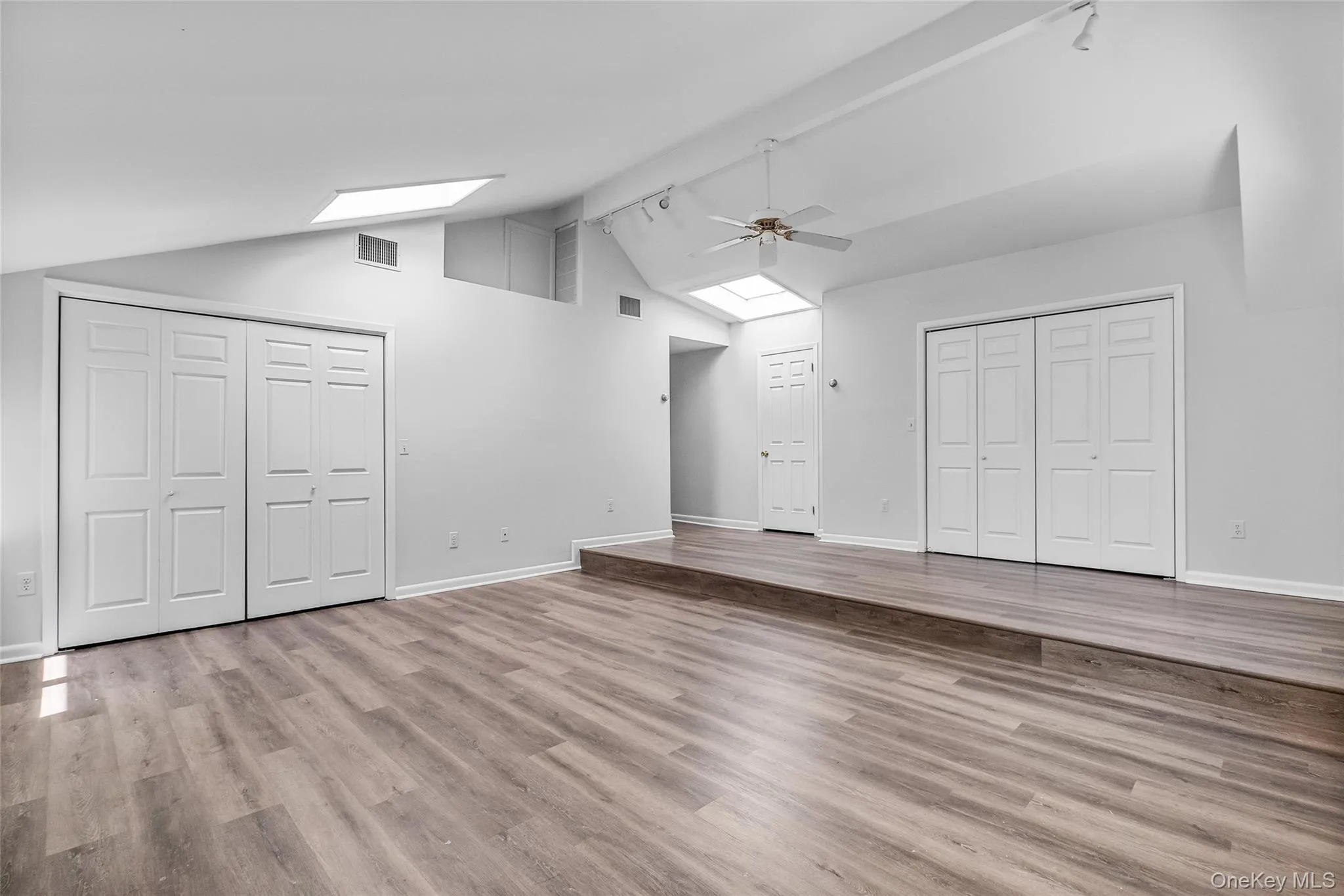 515 Mountainview Avenue, Clarkstown, NY, 5 Bedrooms Bedrooms, 10 Rooms Rooms,3 BathroomsBathrooms,Residential Lease,For Rent,Mountainview,0,1060689 515 Mountainview Avenue, Clarkstown, NY, 5 Bedrooms Bedrooms, 10 Rooms Rooms,3 BathroomsBathrooms,Residential Lease,For Rent,Mountainview,0,1060689