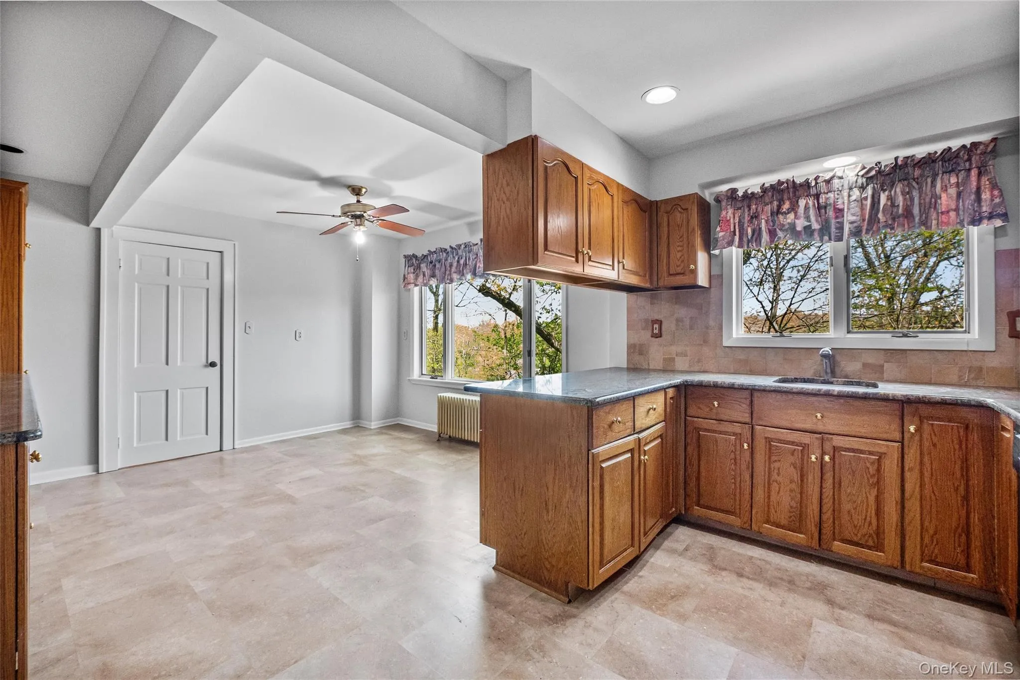 515 Mountainview Avenue, Clarkstown, NY, 5 Bedrooms Bedrooms, 10 Rooms Rooms,3 BathroomsBathrooms,Residential Lease,For Rent,Mountainview,0,1060689 515 Mountainview Avenue, Clarkstown, NY, 5 Bedrooms Bedrooms, 10 Rooms Rooms,3 BathroomsBathrooms,Residential Lease,For Rent,Mountainview,0,1060689