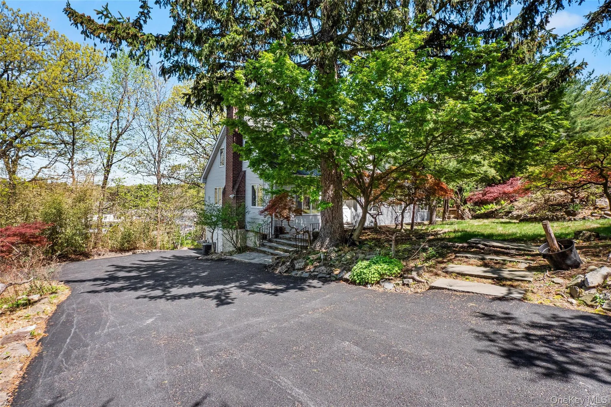 515 Mountainview Avenue, Clarkstown, NY, 5 Bedrooms Bedrooms, 10 Rooms Rooms,3 BathroomsBathrooms,Residential Lease,For Rent,Mountainview,0,1060689 515 Mountainview Avenue, Clarkstown, NY, 5 Bedrooms Bedrooms, 10 Rooms Rooms,3 BathroomsBathrooms,Residential Lease,For Rent,Mountainview,0,1060689