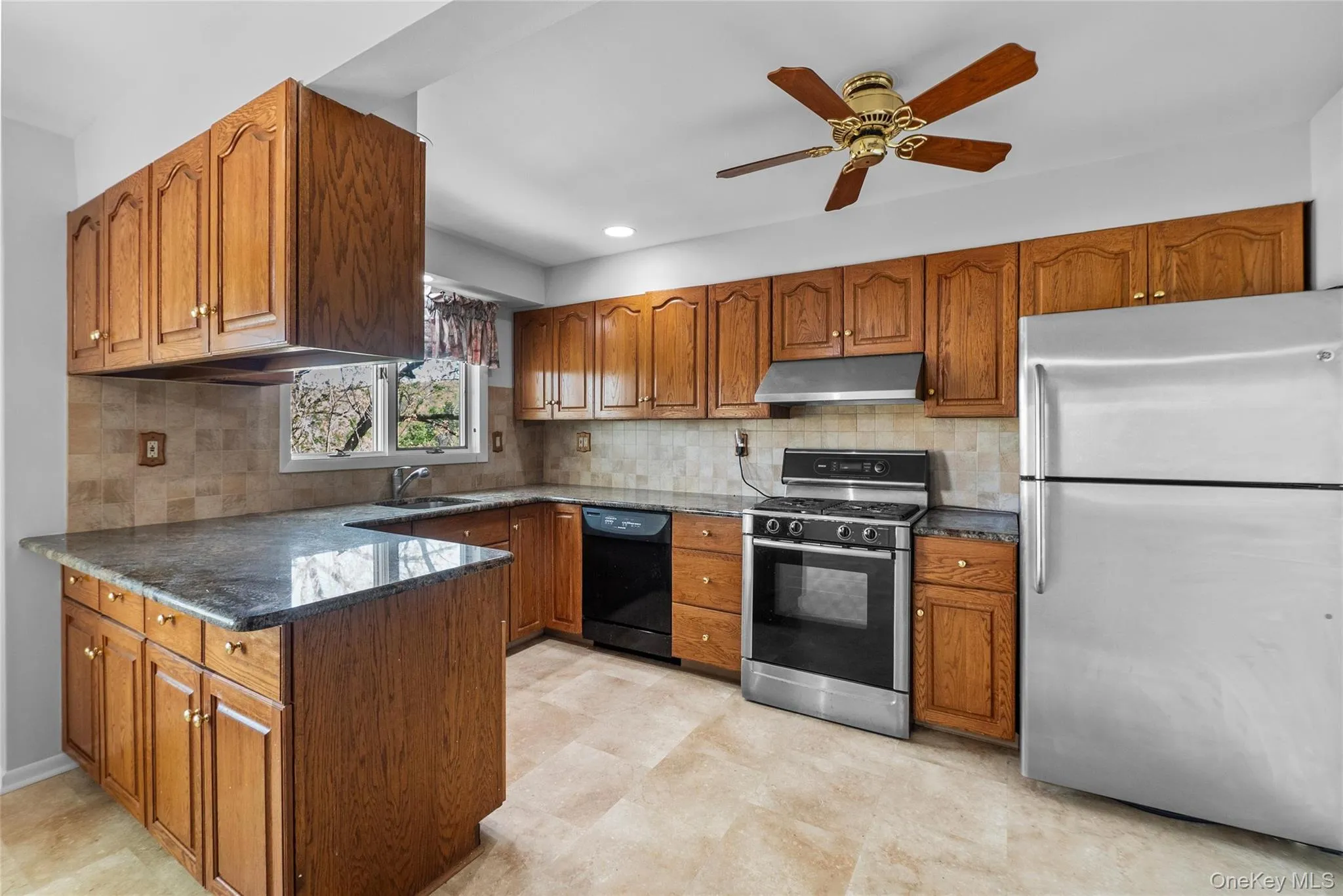 515 Mountainview Avenue, Clarkstown, NY, 5 Bedrooms Bedrooms, 10 Rooms Rooms,3 BathroomsBathrooms,Residential Lease,For Rent,Mountainview,0,1060689 515 Mountainview Avenue, Clarkstown, NY, 5 Bedrooms Bedrooms, 10 Rooms Rooms,3 BathroomsBathrooms,Residential Lease,For Rent,Mountainview,0,1060689
