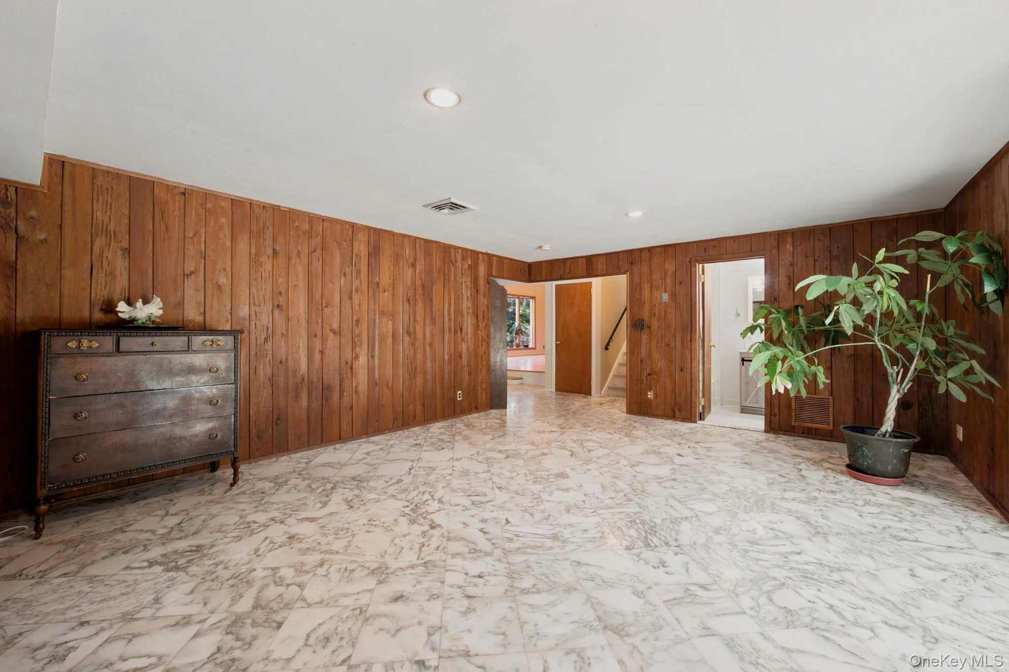 14 Fairway Drive, North Hempstead, NY, 4 Bedrooms Bedrooms, 7 Rooms Rooms,3 BathroomsBathrooms,Residential,For Rent,Fairway,0,1060694 14 Fairway Drive, North Hempstead, NY, 4 Bedrooms Bedrooms, 7 Rooms Rooms,3 BathroomsBathrooms,Residential,For Rent,Fairway,0,1060694