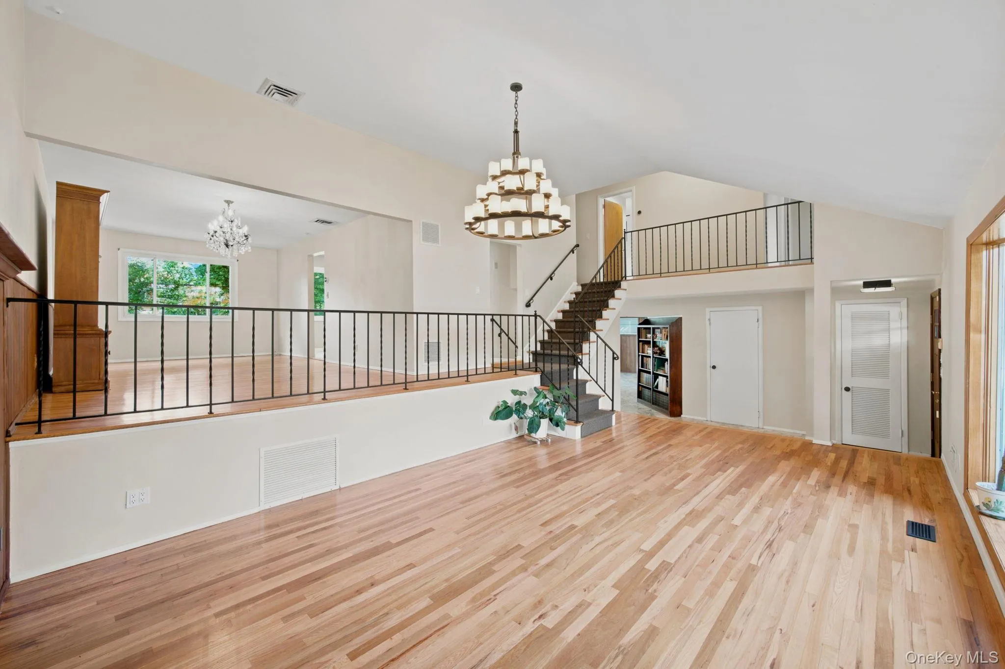 14 Fairway Drive, North Hempstead, NY, 4 Bedrooms Bedrooms, 7 Rooms Rooms,3 BathroomsBathrooms,Residential,For Rent,Fairway,0,1060694 14 Fairway Drive, North Hempstead, NY, 4 Bedrooms Bedrooms, 7 Rooms Rooms,3 BathroomsBathrooms,Residential,For Rent,Fairway,0,1060694