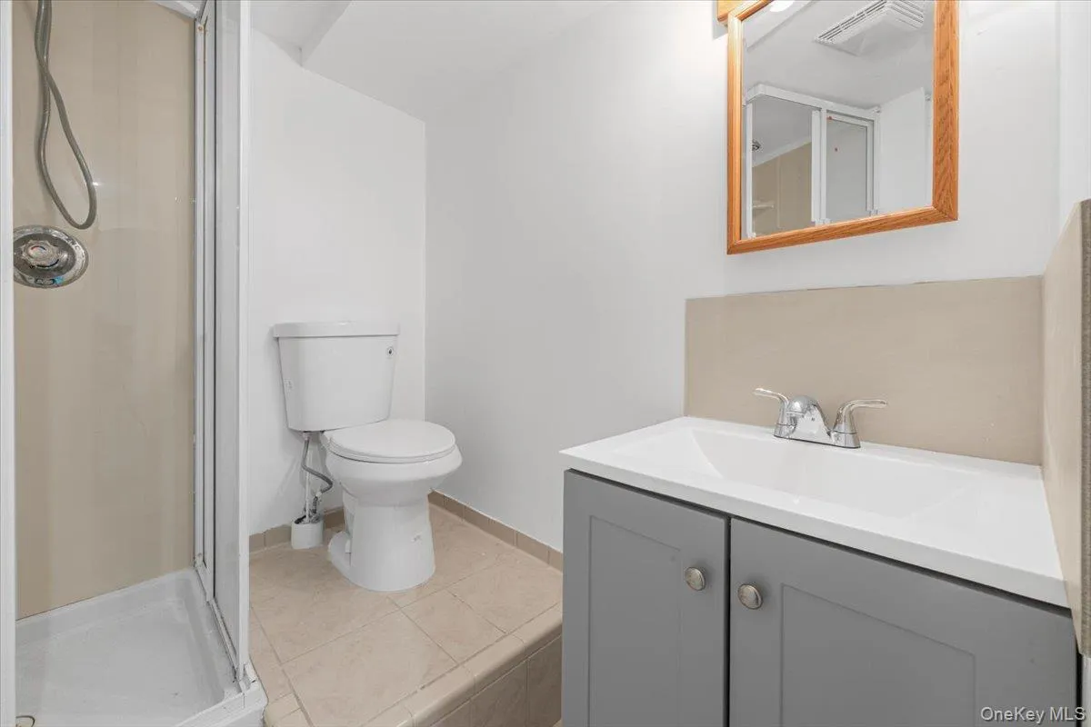 5 Edward Avenue, Oyster Bay, NY, 4 Bedrooms Bedrooms, 14 Rooms Rooms,2 BathroomsBathrooms,Residential,For Rent,Edward,0,1060698 5 Edward Avenue, Oyster Bay, NY, 4 Bedrooms Bedrooms, 14 Rooms Rooms,2 BathroomsBathrooms,Residential,For Rent,Edward,0,1060698