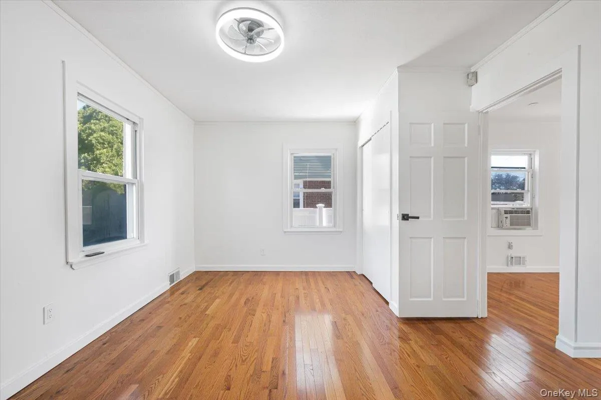5 Edward Avenue, Oyster Bay, NY, 4 Bedrooms Bedrooms, 14 Rooms Rooms,2 BathroomsBathrooms,Residential,For Rent,Edward,0,1060698 5 Edward Avenue, Oyster Bay, NY, 4 Bedrooms Bedrooms, 14 Rooms Rooms,2 BathroomsBathrooms,Residential,For Rent,Edward,0,1060698
