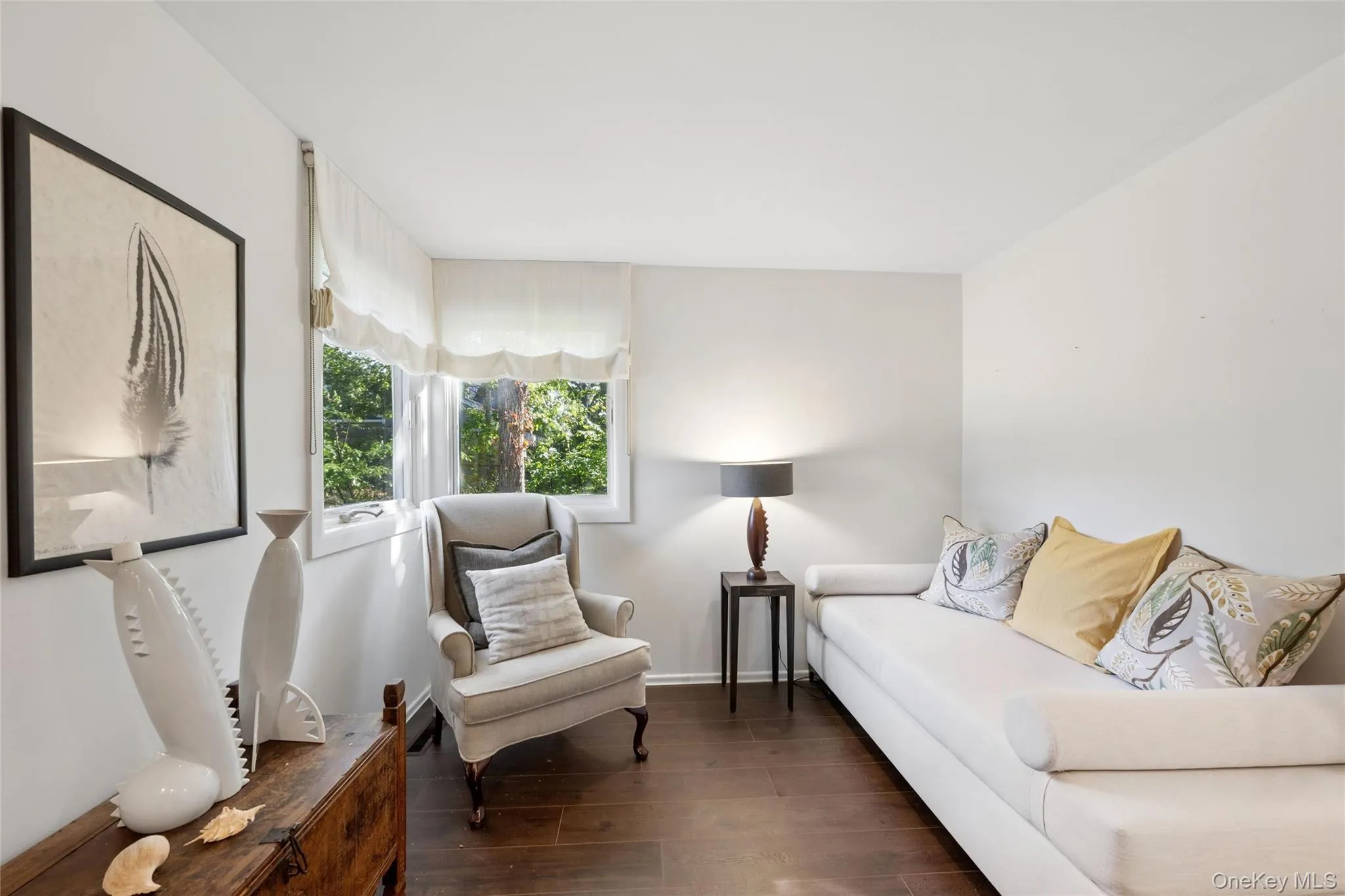 27 Ocean Avenue, Southampton, NY, 2 Bedrooms Bedrooms, 5 Rooms Rooms,1 BathroomBathrooms,Residential,For Rent,Ocean,0,1060700 27 Ocean Avenue, Southampton, NY, 2 Bedrooms Bedrooms, 5 Rooms Rooms,1 BathroomBathrooms,Residential,For Rent,Ocean,0,1060700