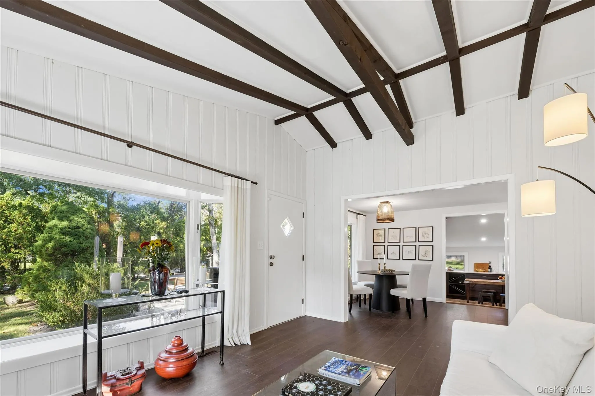 27 Ocean Avenue, Southampton, NY, 2 Bedrooms Bedrooms, 5 Rooms Rooms,1 BathroomBathrooms,Residential,For Rent,Ocean,0,1060700 27 Ocean Avenue, Southampton, NY, 2 Bedrooms Bedrooms, 5 Rooms Rooms,1 BathroomBathrooms,Residential,For Rent,Ocean,0,1060700