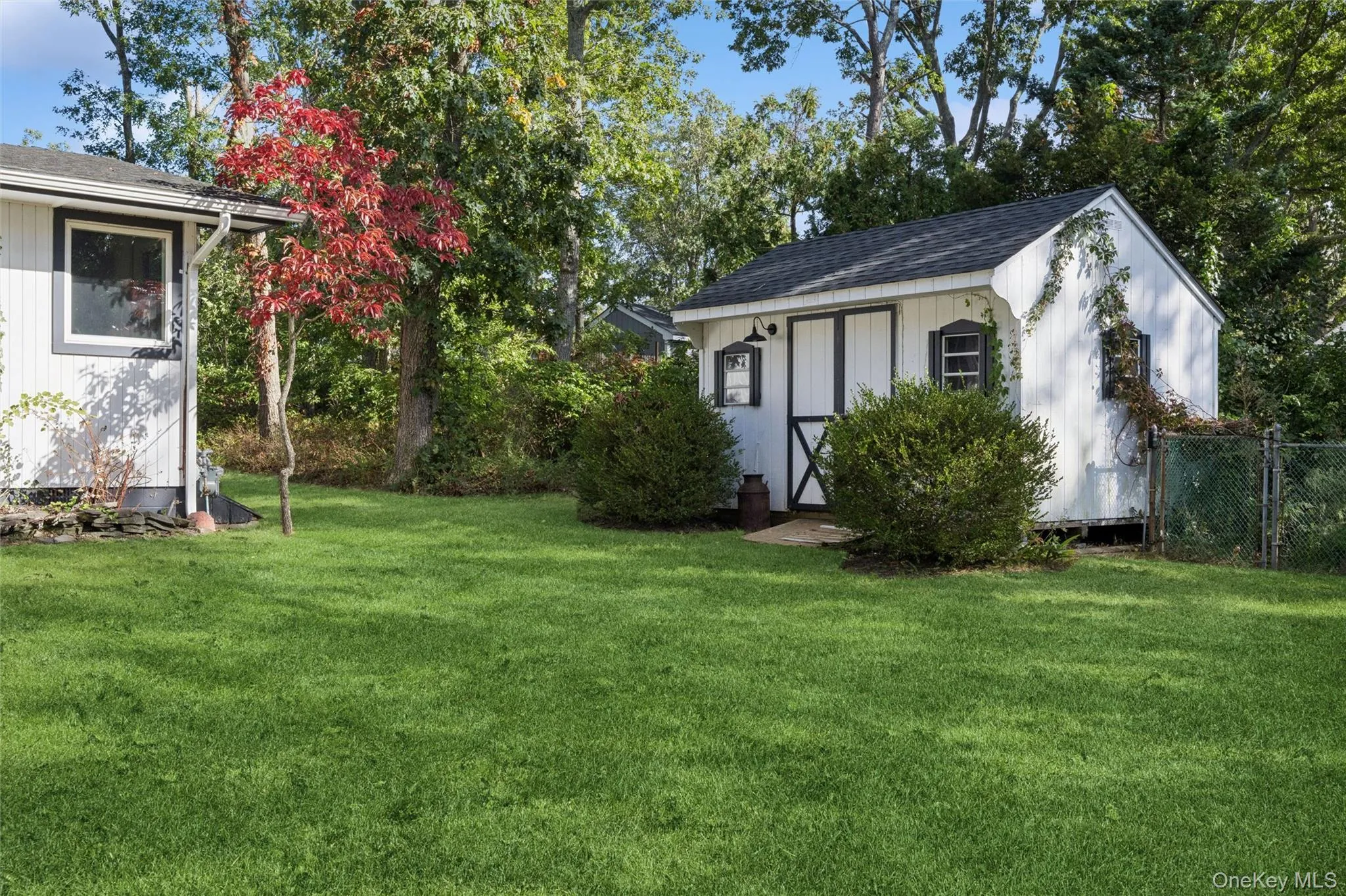 27 Ocean Avenue, Southampton, NY, 2 Bedrooms Bedrooms, 5 Rooms Rooms,1 BathroomBathrooms,Residential,For Rent,Ocean,0,1060700 27 Ocean Avenue, Southampton, NY, 2 Bedrooms Bedrooms, 5 Rooms Rooms,1 BathroomBathrooms,Residential,For Rent,Ocean,0,1060700
