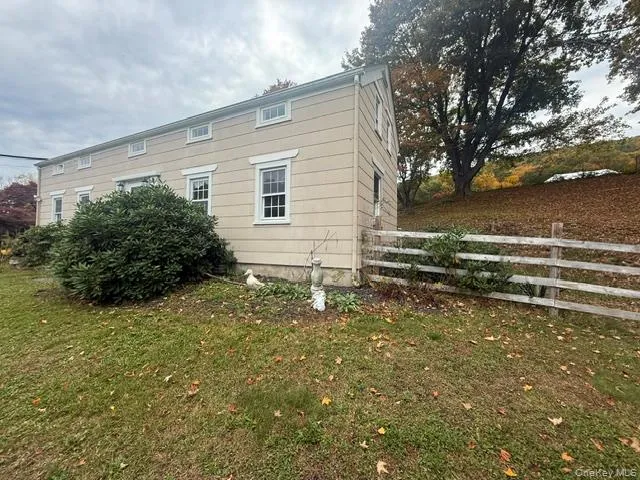 1290 Lakes Road, Monroe, NY, 1 Bedroom Bedrooms, 5 Room Rooms,1 BathroomBathrooms,Residential Lease,For Rent,Lakes,0,1060701 1290 Lakes Road, Monroe, NY, 1 Bedroom Bedrooms, 5 Room Rooms,1 BathroomBathrooms,Residential Lease,For Rent,Lakes,0,1060701