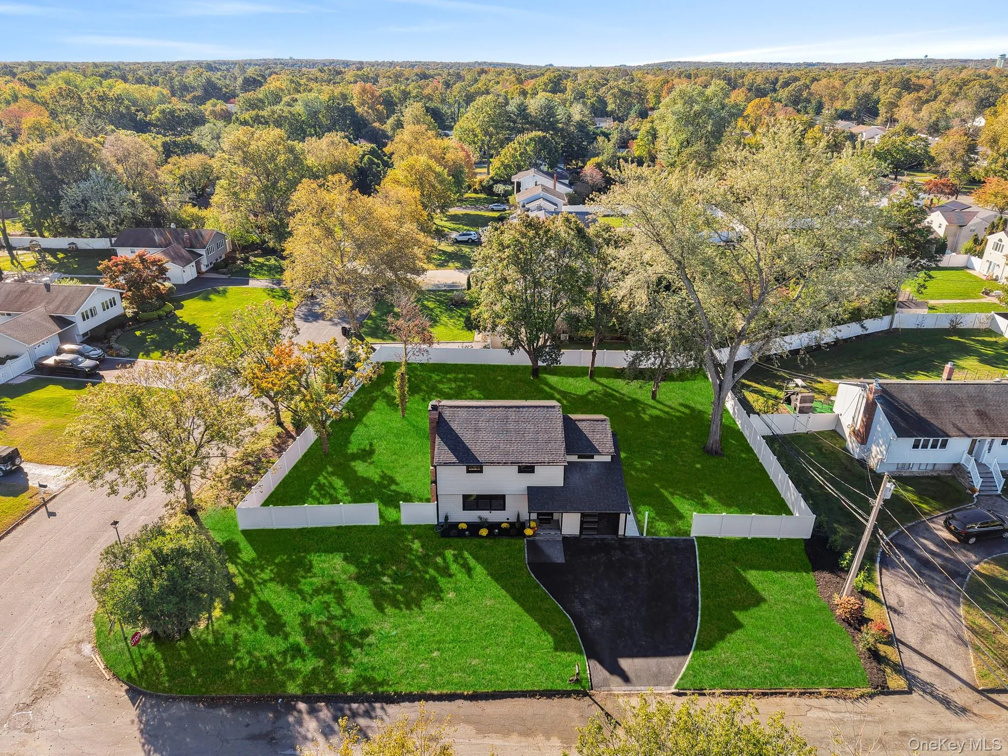 1 Medford Lane, Huntington, NY, 4 Bedrooms Bedrooms, 11 Rooms Rooms,2 BathroomsBathrooms,Residential,For Rent,Medford,0,1060731 1 Medford Lane, Huntington, NY, 4 Bedrooms Bedrooms, 11 Rooms Rooms,2 BathroomsBathrooms,Residential,For Rent,Medford,0,1060731