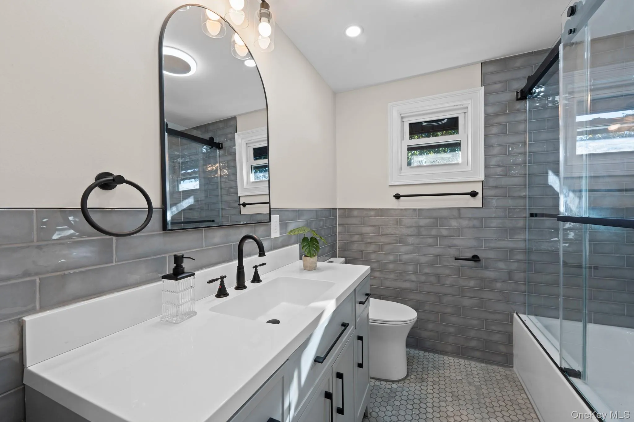 1 Medford Lane, Huntington, NY, 4 Bedrooms Bedrooms, 11 Rooms Rooms,2 BathroomsBathrooms,Residential,For Rent,Medford,0,1060731 1 Medford Lane, Huntington, NY, 4 Bedrooms Bedrooms, 11 Rooms Rooms,2 BathroomsBathrooms,Residential,For Rent,Medford,0,1060731