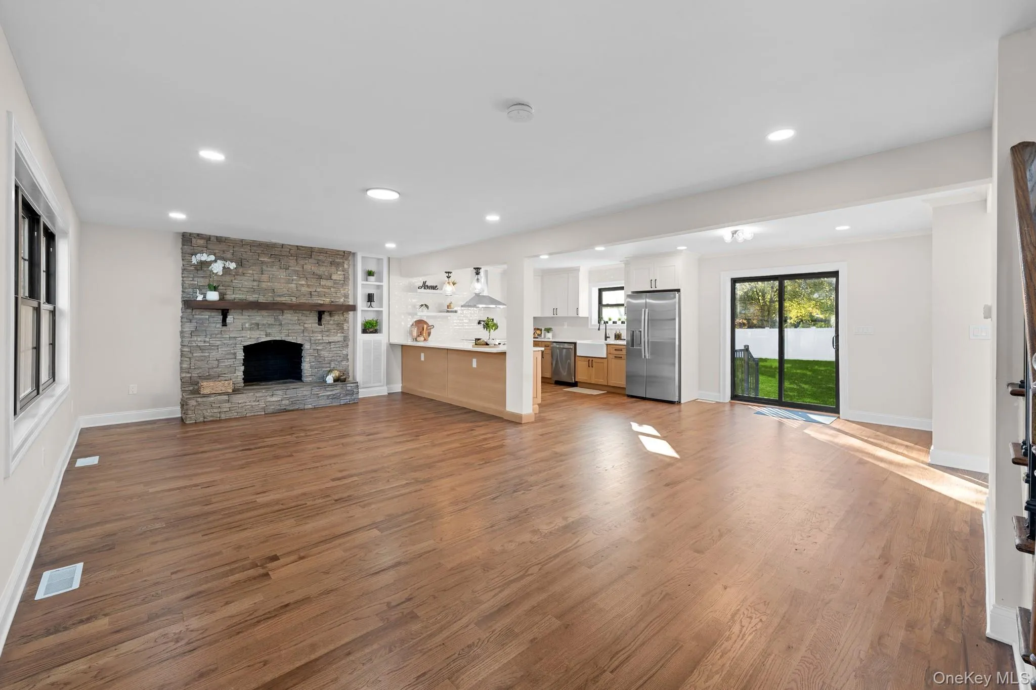 1 Medford Lane, Huntington, NY, 4 Bedrooms Bedrooms, 11 Rooms Rooms,2 BathroomsBathrooms,Residential,For Rent,Medford,0,1060731 1 Medford Lane, Huntington, NY, 4 Bedrooms Bedrooms, 11 Rooms Rooms,2 BathroomsBathrooms,Residential,For Rent,Medford,0,1060731