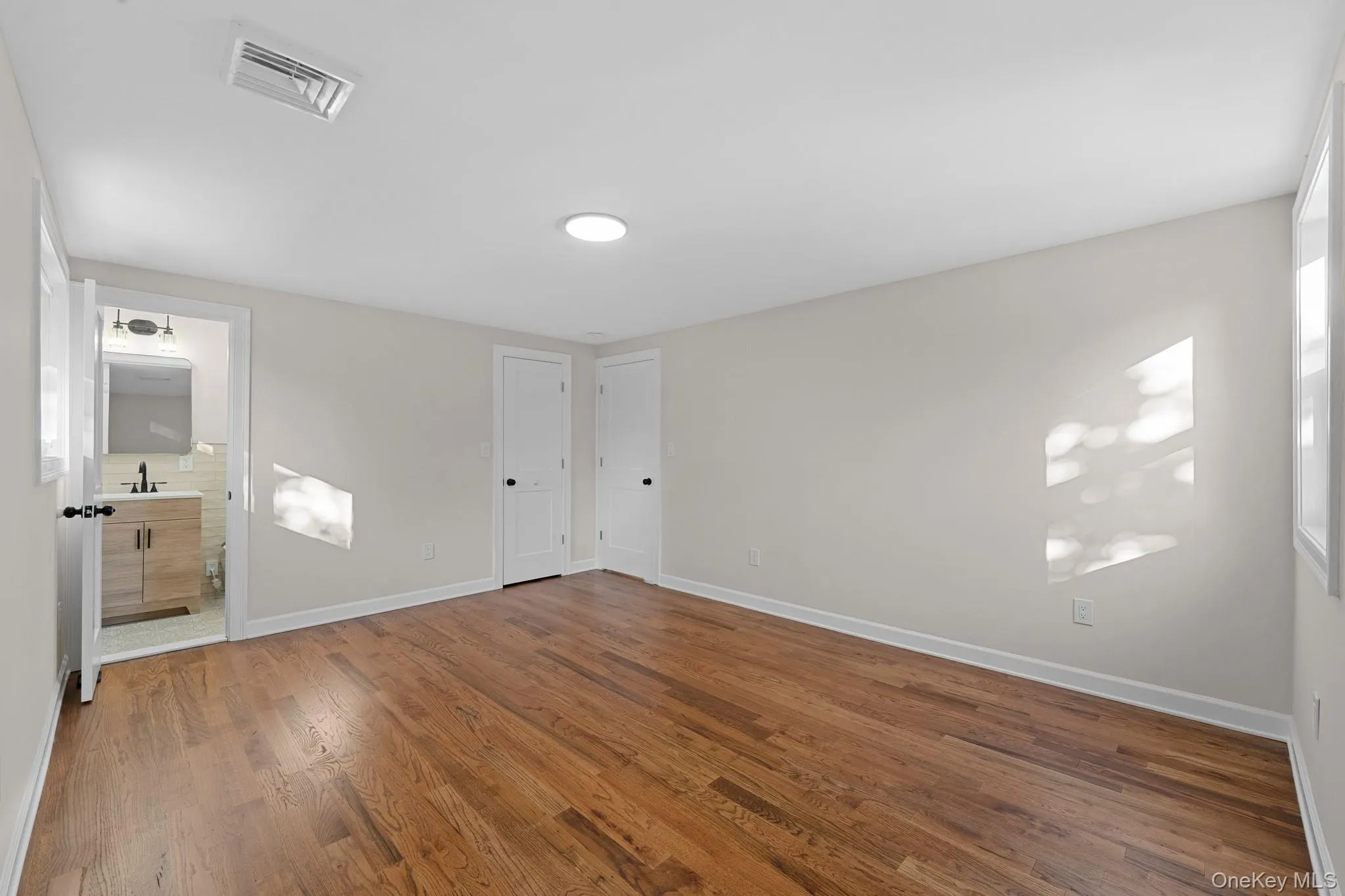 1 Medford Lane, Huntington, NY, 4 Bedrooms Bedrooms, 11 Rooms Rooms,2 BathroomsBathrooms,Residential,For Rent,Medford,0,1060731 1 Medford Lane, Huntington, NY, 4 Bedrooms Bedrooms, 11 Rooms Rooms,2 BathroomsBathrooms,Residential,For Rent,Medford,0,1060731