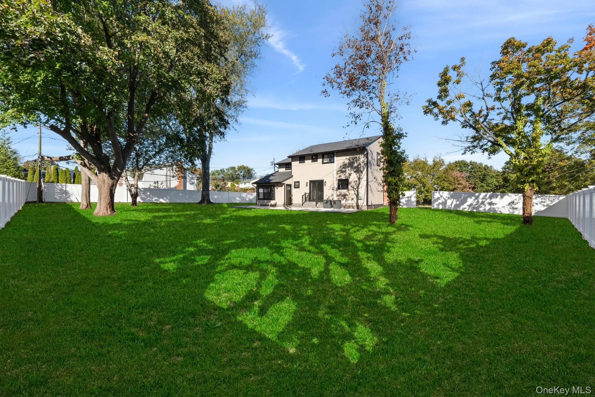 1 Medford Lane, Huntington, NY, 4 Bedrooms Bedrooms, 11 Rooms Rooms,2 BathroomsBathrooms,Residential,For Rent,Medford,0,1060731 1 Medford Lane, Huntington, NY, 4 Bedrooms Bedrooms, 11 Rooms Rooms,2 BathroomsBathrooms,Residential,For Rent,Medford,0,1060731