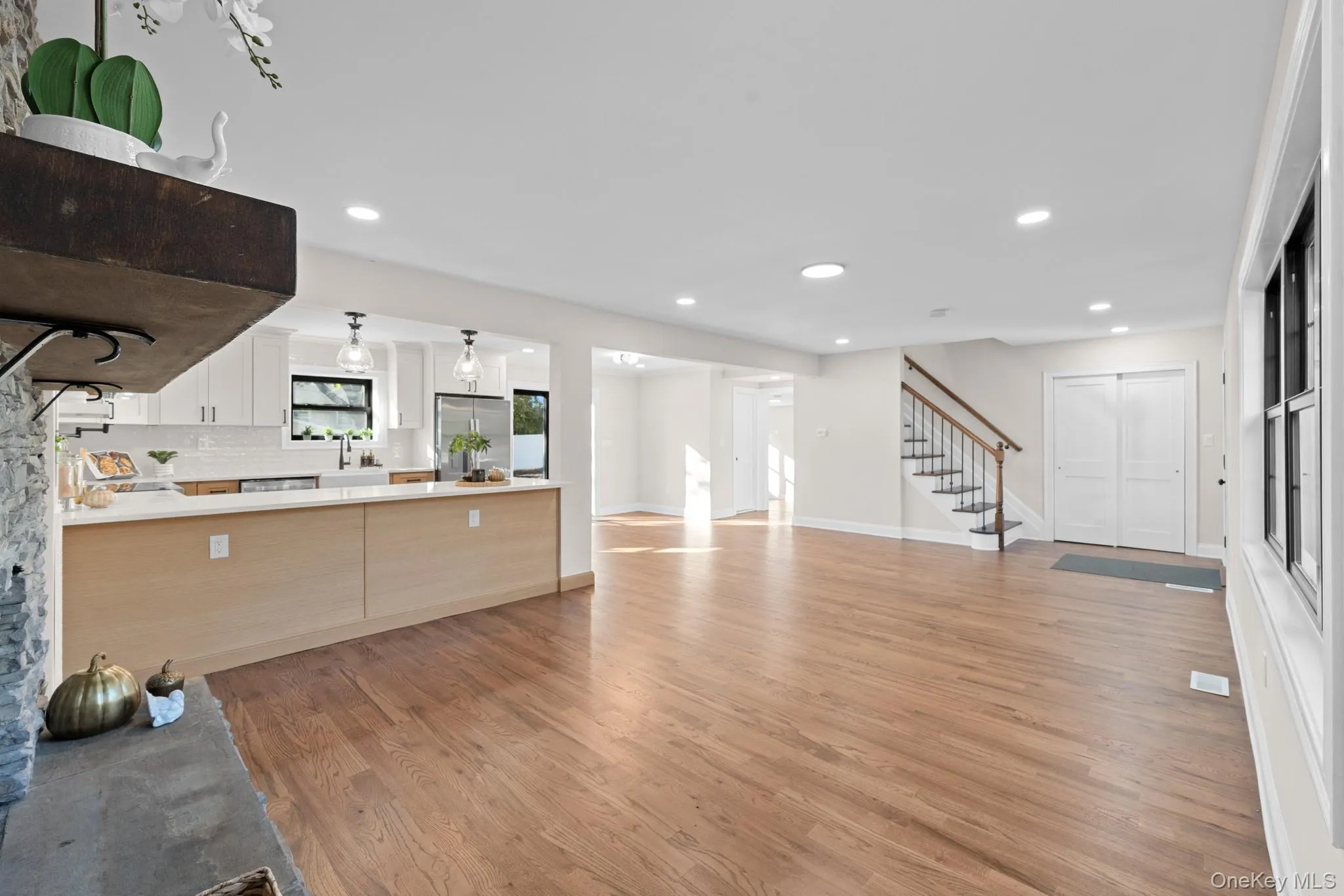 1 Medford Lane, Huntington, NY, 4 Bedrooms Bedrooms, 11 Rooms Rooms,2 BathroomsBathrooms,Residential,For Rent,Medford,0,1060731 1 Medford Lane, Huntington, NY, 4 Bedrooms Bedrooms, 11 Rooms Rooms,2 BathroomsBathrooms,Residential,For Rent,Medford,0,1060731