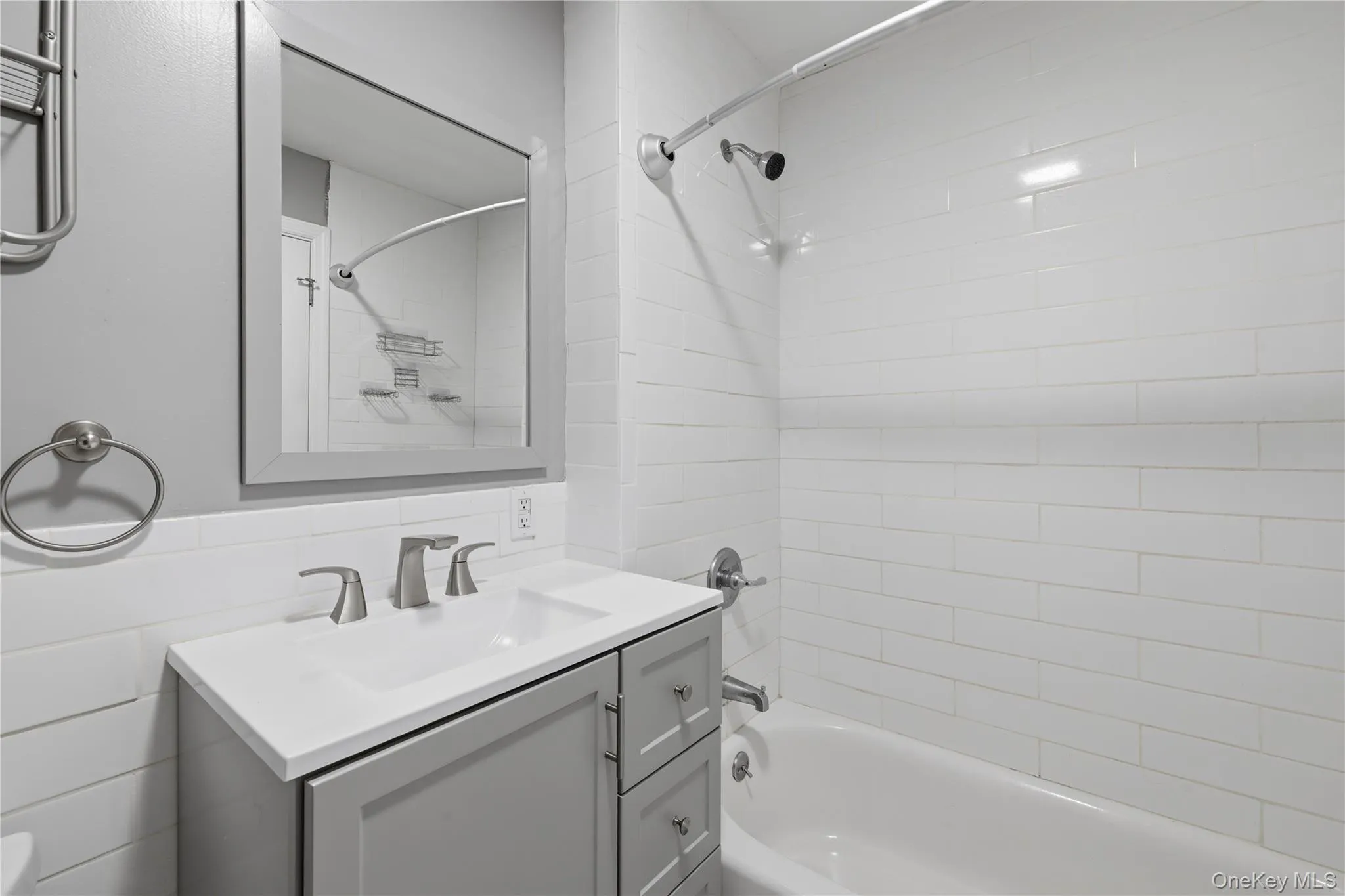 170 Old East Neck Road, Huntington, NY, 2 Bedroom Bedrooms, 5 Room Rooms,1 BathroomBathrooms,Residential Lease,For Rent,Old East Neck,0,1060735 170 Old East Neck Road, Huntington, NY, 2 Bedroom Bedrooms, 5 Room Rooms,1 BathroomBathrooms,Residential Lease,For Rent,Old East Neck,0,1060735