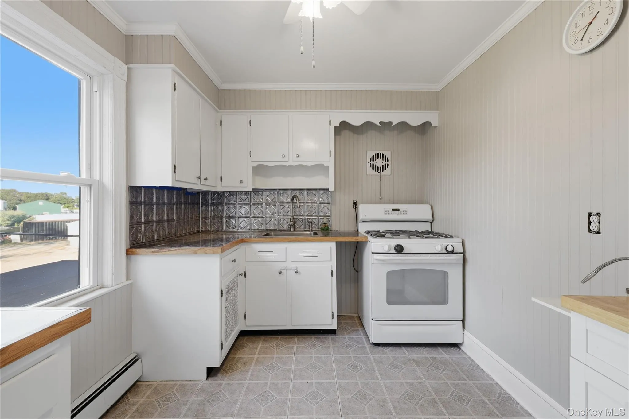 170 Old East Neck Road, Huntington, NY, 2 Bedroom Bedrooms, 5 Room Rooms,1 BathroomBathrooms,Residential Lease,For Rent,Old East Neck,0,1060735 170 Old East Neck Road, Huntington, NY, 2 Bedroom Bedrooms, 5 Room Rooms,1 BathroomBathrooms,Residential Lease,For Rent,Old East Neck,0,1060735