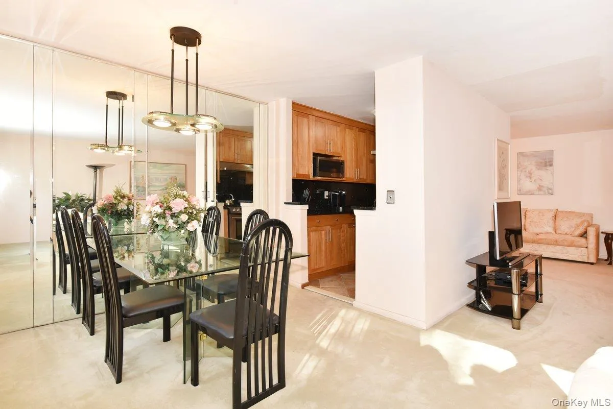 6 Birchwood Court, Hempstead, NY, 1 Bedroom Bedrooms, 5 Rooms Rooms,1 BathroomBathrooms,Residential,For Rent,Birchwood,0,1060738 6 Birchwood Court, Hempstead, NY, 1 Bedroom Bedrooms, 5 Rooms Rooms,1 BathroomBathrooms,Residential,For Rent,Birchwood,0,1060738
