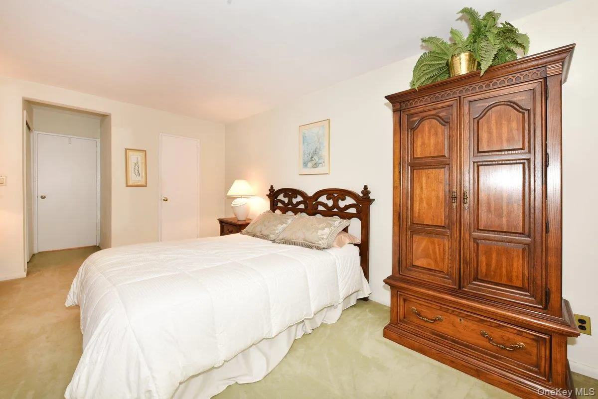 6 Birchwood Court, Hempstead, NY, 1 Bedroom Bedrooms, 5 Rooms Rooms,1 BathroomBathrooms,Residential,For Rent,Birchwood,0,1060738 6 Birchwood Court, Hempstead, NY, 1 Bedroom Bedrooms, 5 Rooms Rooms,1 BathroomBathrooms,Residential,For Rent,Birchwood,0,1060738