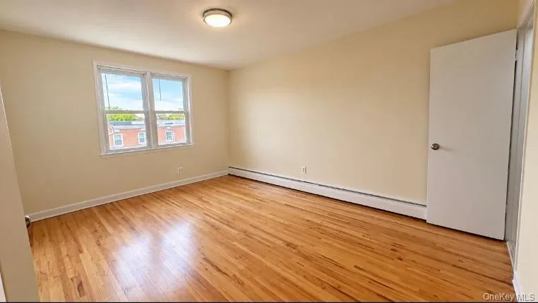14454 Willets Point Boulevard, New York, NY, 2 Bedroom Bedrooms, 5 Room Rooms,1 BathroomBathrooms,Residential Lease,For Rent,Willets Point,0,1060739 14454 Willets Point Boulevard, New York, NY, 2 Bedroom Bedrooms, 5 Room Rooms,1 BathroomBathrooms,Residential Lease,For Rent,Willets Point,0,1060739