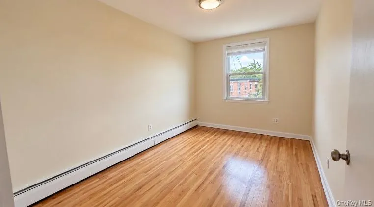 14454 Willets Point Boulevard, New York, NY, 2 Bedroom Bedrooms, 5 Room Rooms,1 BathroomBathrooms,Residential Lease,For Rent,Willets Point,0,1060739 14454 Willets Point Boulevard, New York, NY, 2 Bedroom Bedrooms, 5 Room Rooms,1 BathroomBathrooms,Residential Lease,For Rent,Willets Point,0,1060739