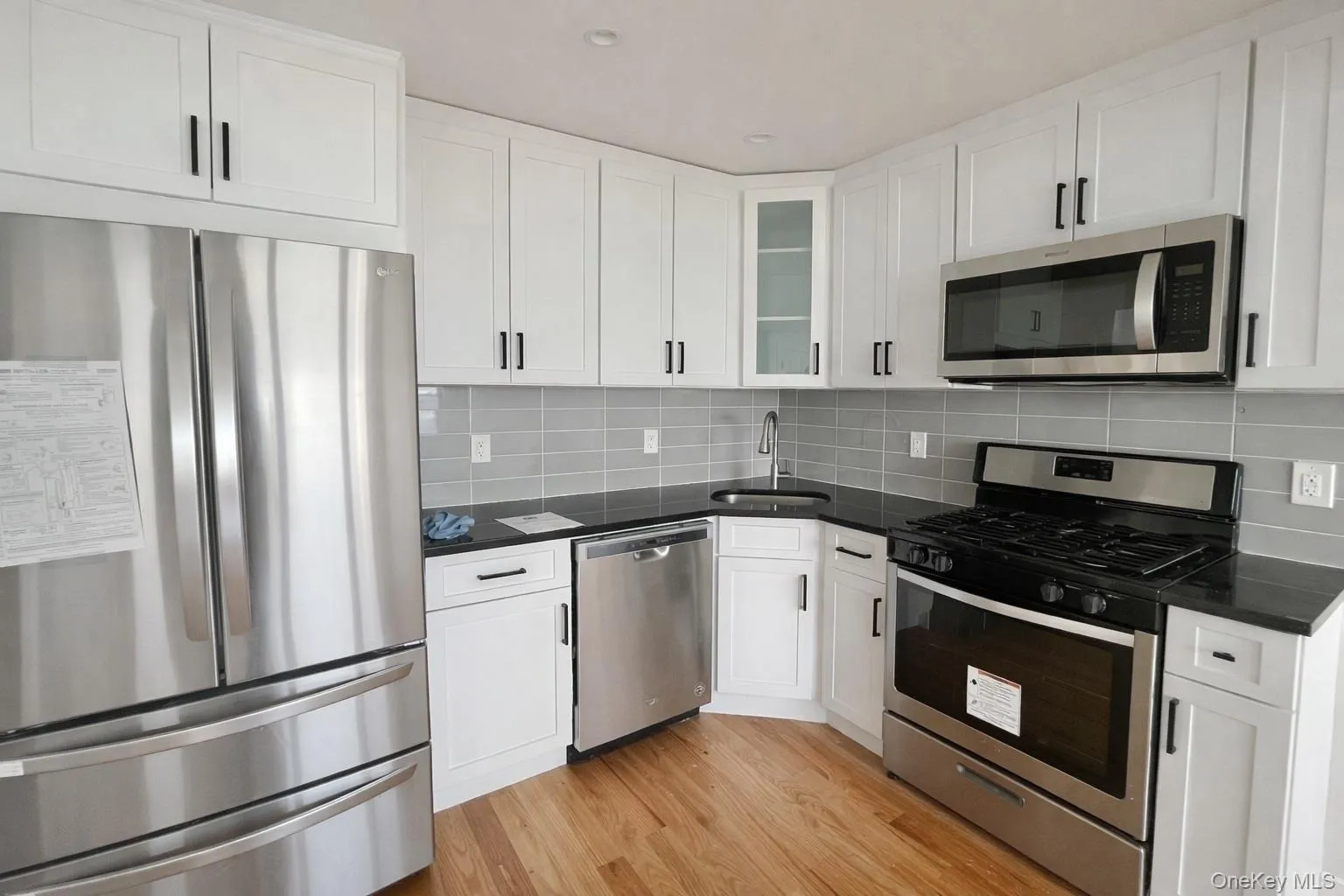 74-13 Hillmeyer, New York, NY, 3 Bedroom Bedrooms, 5 Room Rooms,1 BathroomBathrooms,Residential Lease,For Rent,Hillmeyer,0,1060745 74-13 Hillmeyer, New York, NY, 3 Bedroom Bedrooms, 5 Room Rooms,1 BathroomBathrooms,Residential Lease,For Rent,Hillmeyer,0,1060745