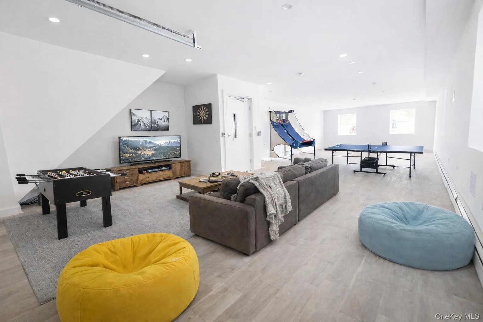 74-13 Hillmeyer, New York, NY, 3 Bedroom Bedrooms, 5 Room Rooms,1 BathroomBathrooms,Residential Lease,For Rent,Hillmeyer,0,1060745 74-13 Hillmeyer, New York, NY, 3 Bedroom Bedrooms, 5 Room Rooms,1 BathroomBathrooms,Residential Lease,For Rent,Hillmeyer,0,1060745