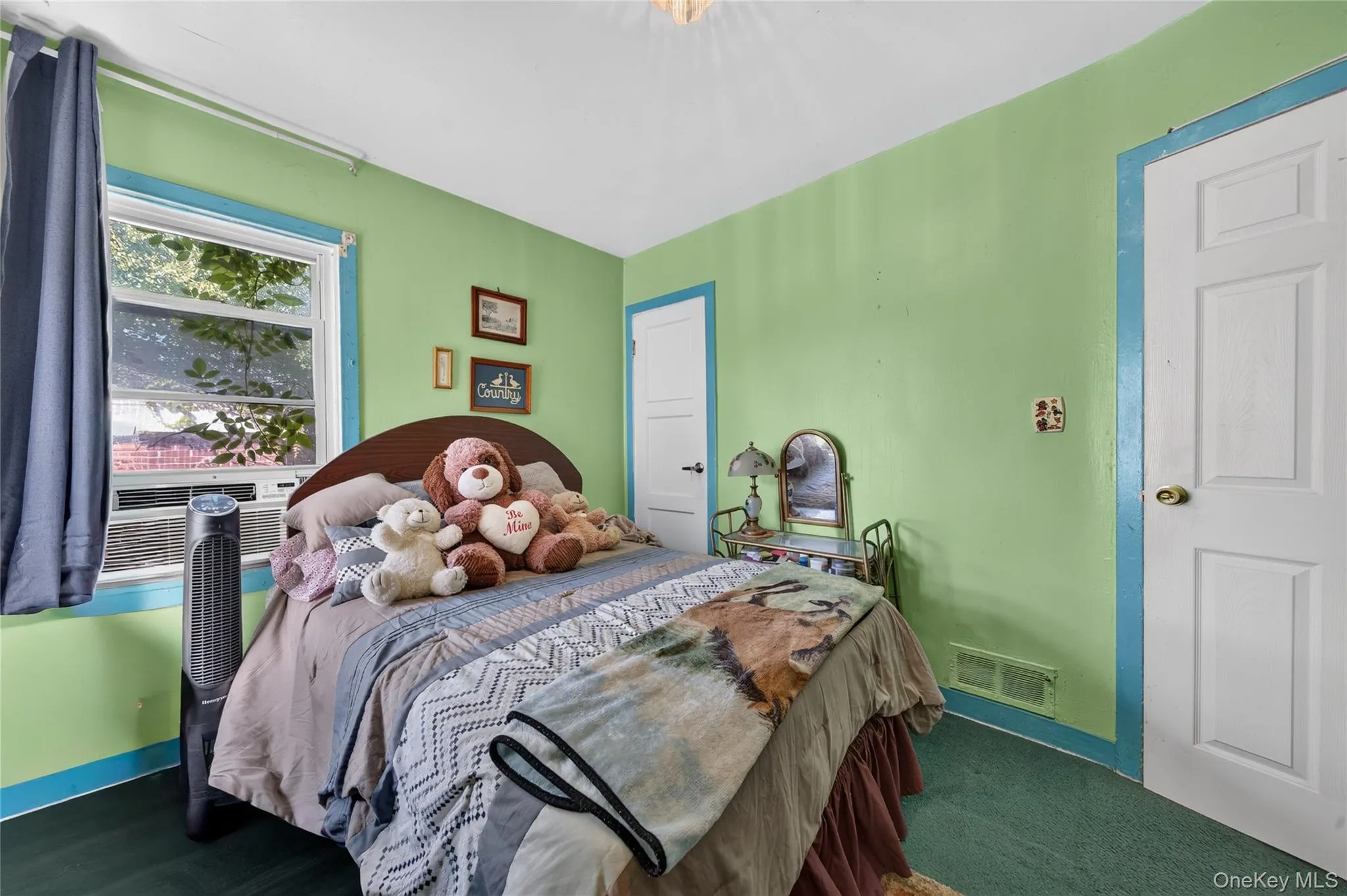 31 Circle Drive, Hempstead, NY, 3 Bedrooms Bedrooms, 6 Rooms Rooms,1 BathroomBathrooms,Residential,For Rent,Circle,0,1060752 31 Circle Drive, Hempstead, NY, 3 Bedrooms Bedrooms, 6 Rooms Rooms,1 BathroomBathrooms,Residential,For Rent,Circle,0,1060752