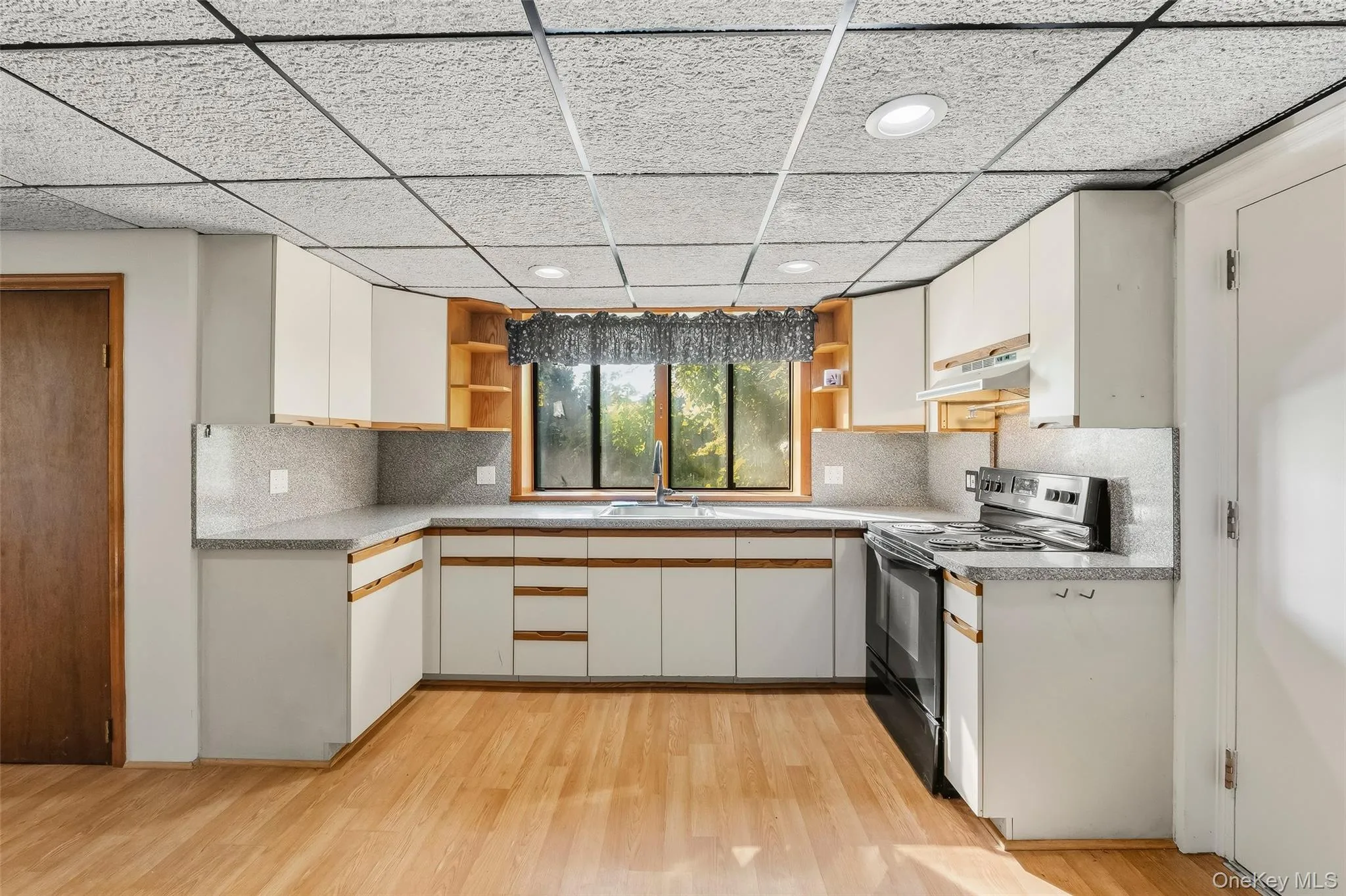 9 Spice Hill Road, Cortlandt, NY, 4 Bedrooms Bedrooms, 12 Rooms Rooms,3 BathroomsBathrooms,Residential,For Rent,Spice Hill,0,1060755 9 Spice Hill Road, Cortlandt, NY, 4 Bedrooms Bedrooms, 12 Rooms Rooms,3 BathroomsBathrooms,Residential,For Rent,Spice Hill,0,1060755