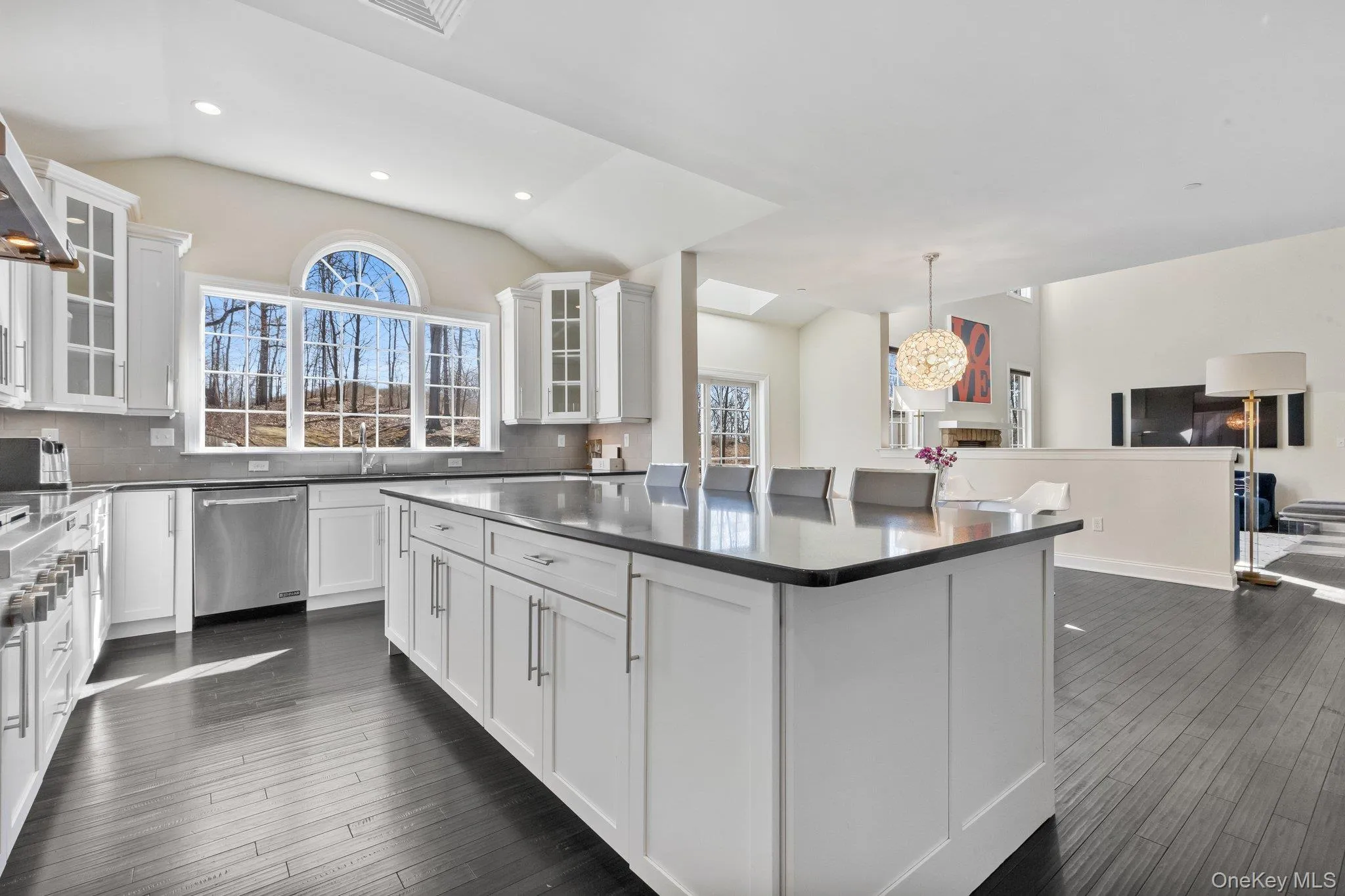 11 Fraydun Lane, Greenburgh, NY, 5 Bedrooms Bedrooms, 11 Rooms Rooms,5 BathroomsBathrooms,Residential,For Rent,Fraydun,0,1060760 11 Fraydun Lane, Greenburgh, NY, 5 Bedrooms Bedrooms, 11 Rooms Rooms,5 BathroomsBathrooms,Residential,For Rent,Fraydun,0,1060760