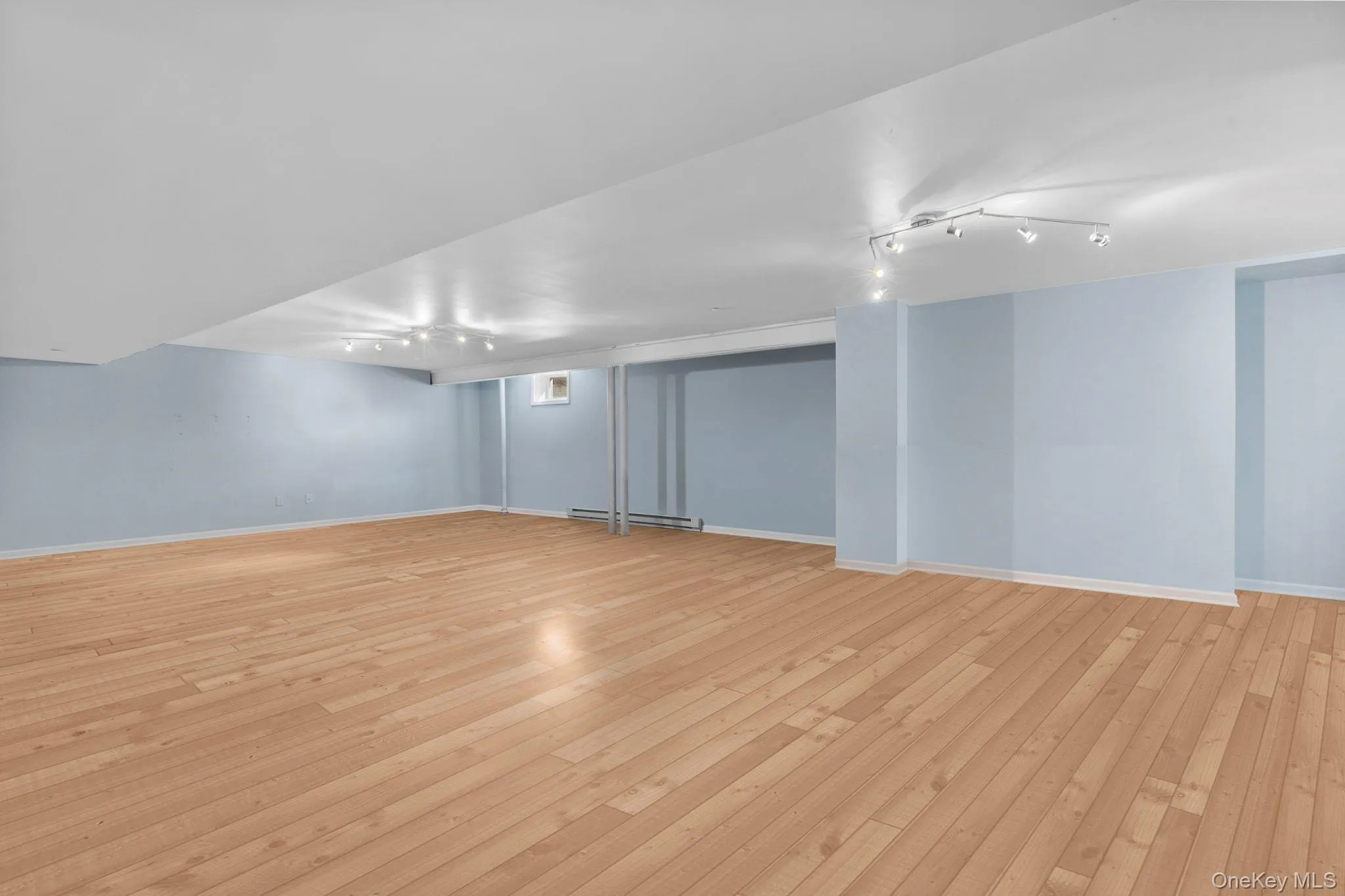 11 Fraydun Lane, Greenburgh, NY, 5 Bedrooms Bedrooms, 11 Rooms Rooms,5 BathroomsBathrooms,Residential,For Rent,Fraydun,0,1060760 11 Fraydun Lane, Greenburgh, NY, 5 Bedrooms Bedrooms, 11 Rooms Rooms,5 BathroomsBathrooms,Residential,For Rent,Fraydun,0,1060760