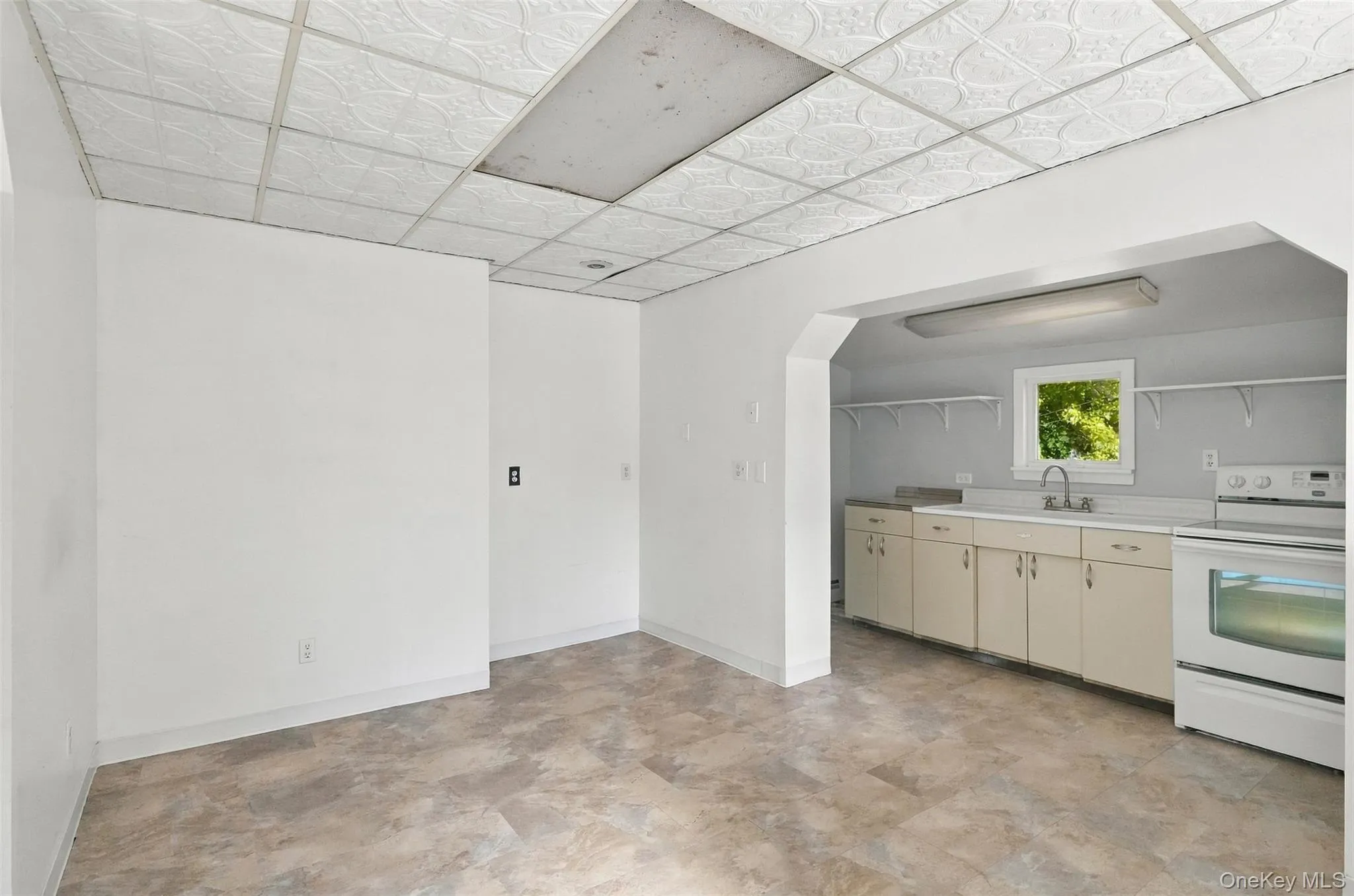 34 Mc Kinley Lane, Poughkeepsie, NY, 2 Bedrooms Bedrooms, 5 Rooms Rooms,1 BathroomBathrooms,Residential,For Rent,Mc Kinley,0,1060765 34 Mc Kinley Lane, Poughkeepsie, NY, 2 Bedrooms Bedrooms, 5 Rooms Rooms,1 BathroomBathrooms,Residential,For Rent,Mc Kinley,0,1060765
