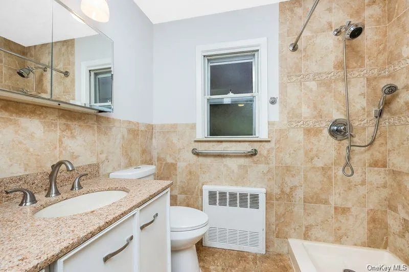 89 Catherine Avenue, Hempstead, NY, 5 Bedrooms Bedrooms, 12 Rooms Rooms,3 BathroomsBathrooms,Residential,For Rent,Catherine,0,1060769 89 Catherine Avenue, Hempstead, NY, 5 Bedrooms Bedrooms, 12 Rooms Rooms,3 BathroomsBathrooms,Residential,For Rent,Catherine,0,1060769
