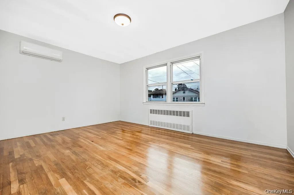 89 Catherine Avenue, Hempstead, NY, 5 Bedrooms Bedrooms, 12 Rooms Rooms,3 BathroomsBathrooms,Residential,For Rent,Catherine,0,1060769 89 Catherine Avenue, Hempstead, NY, 5 Bedrooms Bedrooms, 12 Rooms Rooms,3 BathroomsBathrooms,Residential,For Rent,Catherine,0,1060769