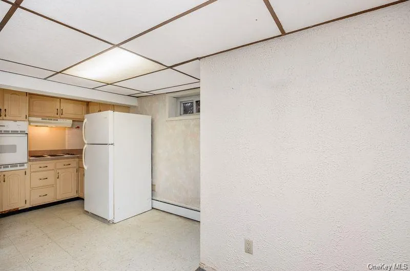 89 Catherine Avenue, Hempstead, NY, 5 Bedrooms Bedrooms, 12 Rooms Rooms,3 BathroomsBathrooms,Residential,For Rent,Catherine,0,1060769 89 Catherine Avenue, Hempstead, NY, 5 Bedrooms Bedrooms, 12 Rooms Rooms,3 BathroomsBathrooms,Residential,For Rent,Catherine,0,1060769