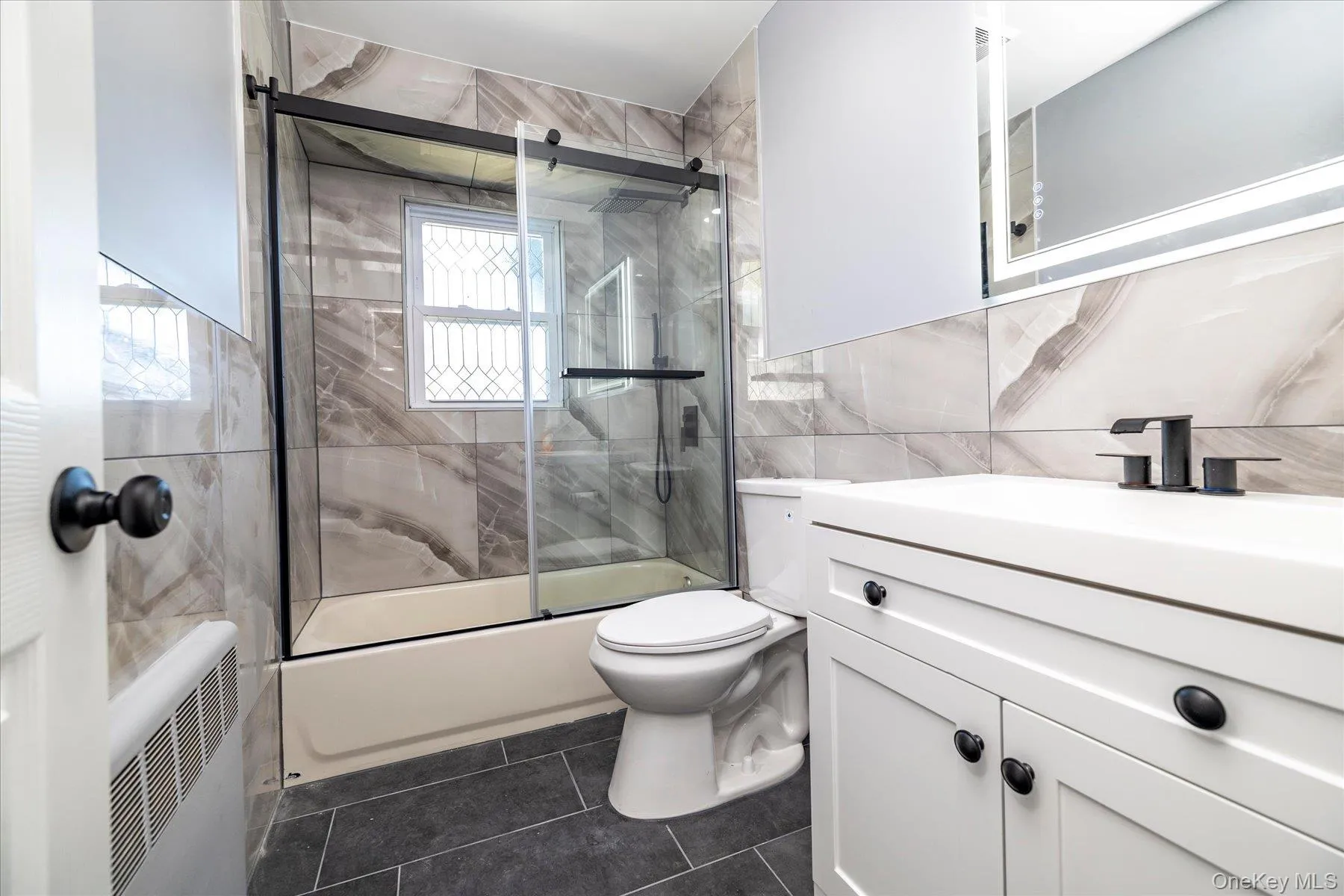 413 Greengrove Avenue, Hempstead, NY, 4 Bedrooms Bedrooms, 6 Rooms Rooms,2 BathroomsBathrooms,Residential,For Rent,Greengrove,0,1060774 413 Greengrove Avenue, Hempstead, NY, 4 Bedrooms Bedrooms, 6 Rooms Rooms,2 BathroomsBathrooms,Residential,For Rent,Greengrove,0,1060774