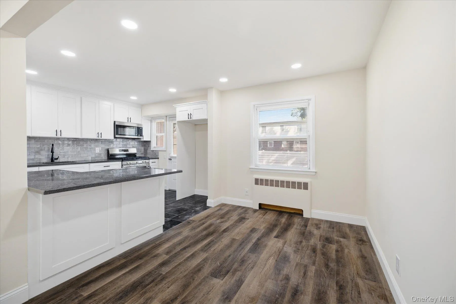 413 Greengrove Avenue, Hempstead, NY, 4 Bedrooms Bedrooms, 6 Rooms Rooms,2 BathroomsBathrooms,Residential,For Rent,Greengrove,0,1060774 413 Greengrove Avenue, Hempstead, NY, 4 Bedrooms Bedrooms, 6 Rooms Rooms,2 BathroomsBathrooms,Residential,For Rent,Greengrove,0,1060774