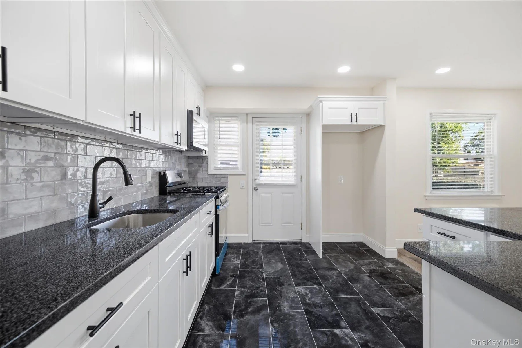 413 Greengrove Avenue, Hempstead, NY, 4 Bedrooms Bedrooms, 6 Rooms Rooms,2 BathroomsBathrooms,Residential,For Rent,Greengrove,0,1060774 413 Greengrove Avenue, Hempstead, NY, 4 Bedrooms Bedrooms, 6 Rooms Rooms,2 BathroomsBathrooms,Residential,For Rent,Greengrove,0,1060774