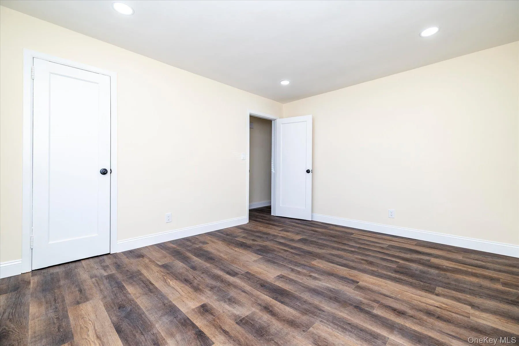 413 Greengrove Avenue, Hempstead, NY, 4 Bedrooms Bedrooms, 6 Rooms Rooms,2 BathroomsBathrooms,Residential,For Rent,Greengrove,0,1060774 413 Greengrove Avenue, Hempstead, NY, 4 Bedrooms Bedrooms, 6 Rooms Rooms,2 BathroomsBathrooms,Residential,For Rent,Greengrove,0,1060774