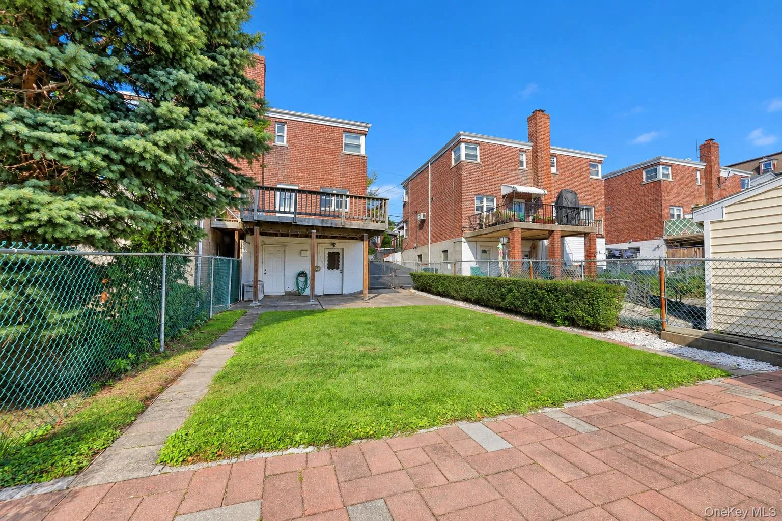 208 First Street, Yonkers, NY, 2 Bedrooms Bedrooms, 5 Rooms Rooms,1 BathroomBathrooms,Residential,For Rent,First,0,1060780 208 First Street, Yonkers, NY, 2 Bedrooms Bedrooms, 5 Rooms Rooms,1 BathroomBathrooms,Residential,For Rent,First,0,1060780